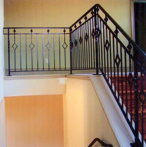 diamond-pattern-interior-stair-railing.jpg