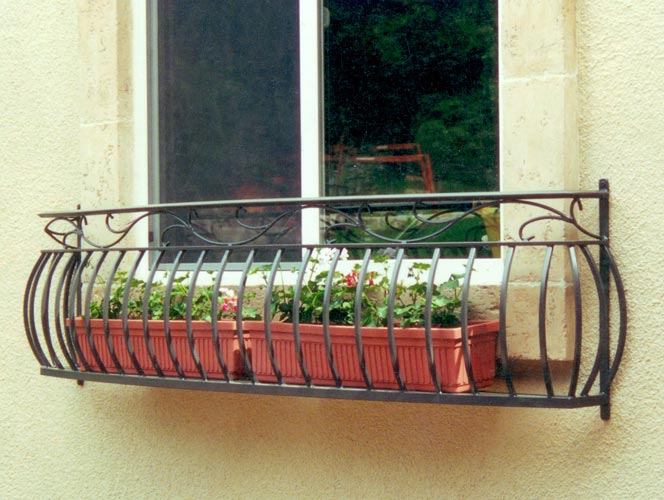 curved-window-box.jpg