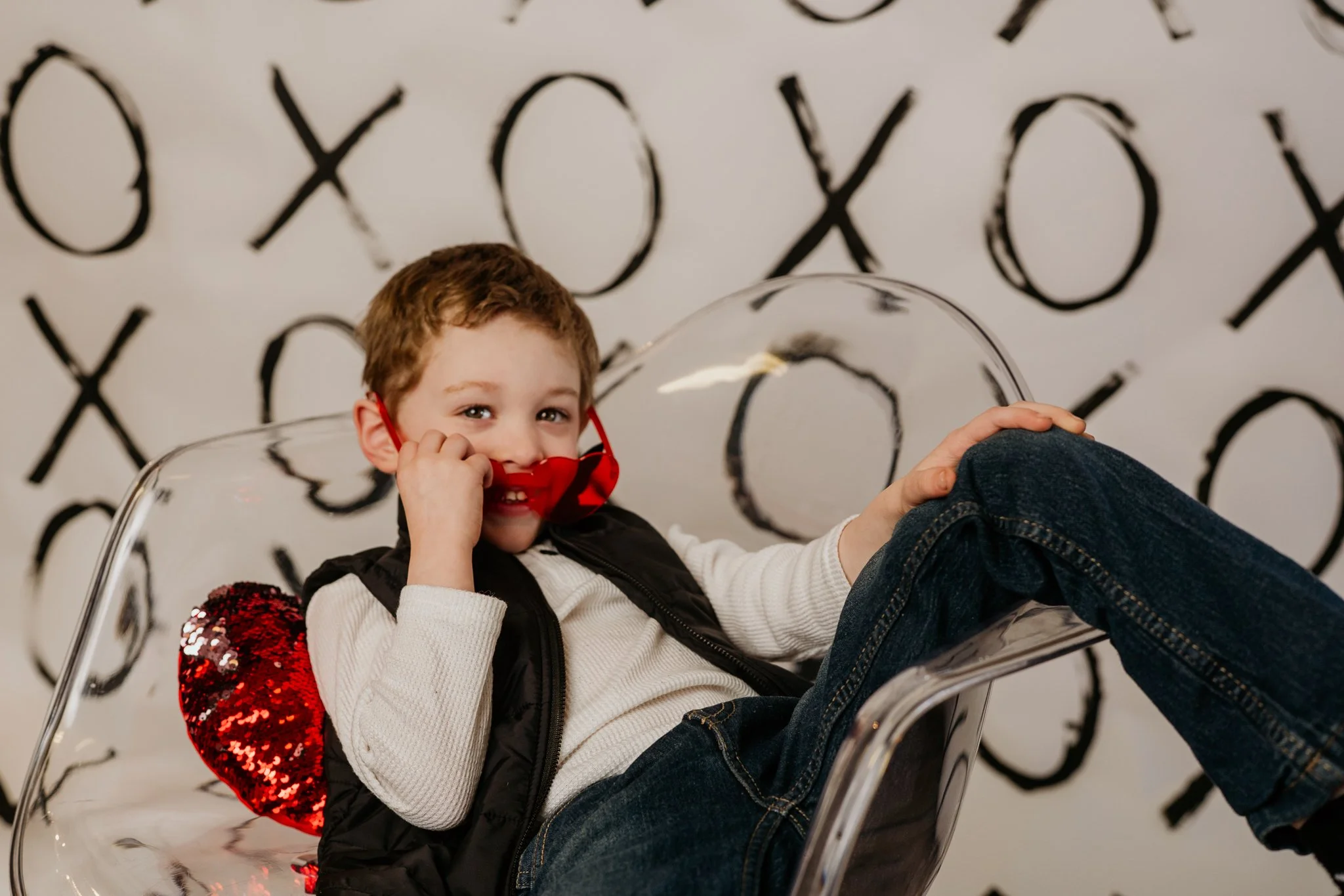 me after these pop ups today 😵&zwj;💫 sooo much fun, but WILD AND CRAZY as usual 😆 love my kiddos and so thankful I get to be silly with them! #valentinesminis #calliejophotography