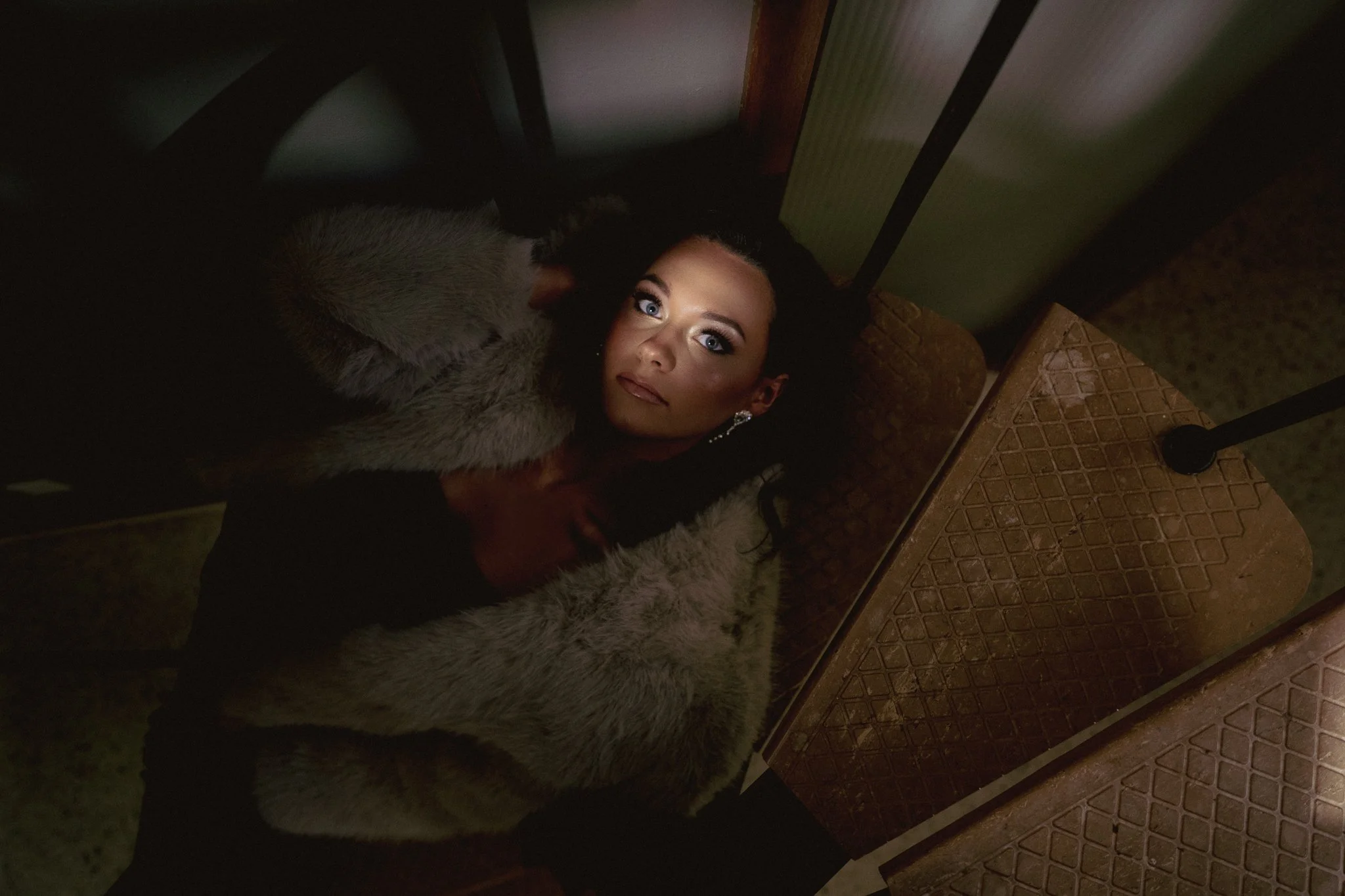 When I get asked for vintage hollywood, I bring the vintage vibes. She just brings the beauty. 🤩 GOODNESS!! Thankful for friends who allow us to use their spaces!

www.calliejophotography.com
#seniorphotographer #seniorsession #vintagesenior #oldhol