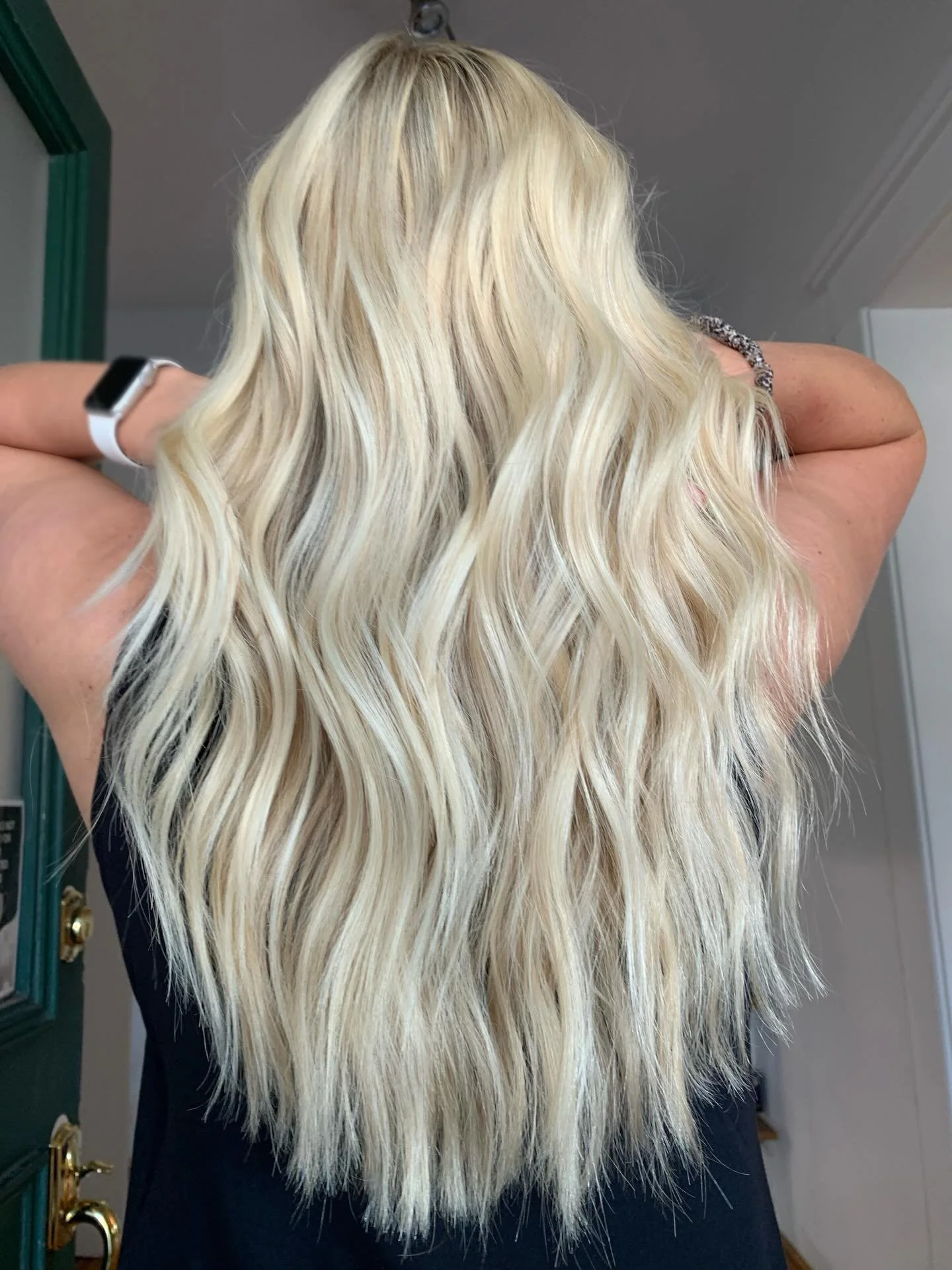 Blonding from 2022-2023.

It&rsquo;s insane to see how much my work has changed- softened- blends better. 

I adapt to my clients needs, and you can definitely see the transition from all over blonde to more dimensional my work got over time! 

#hous