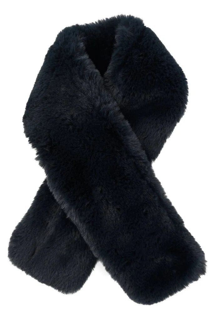 navy faux fur2.jpg