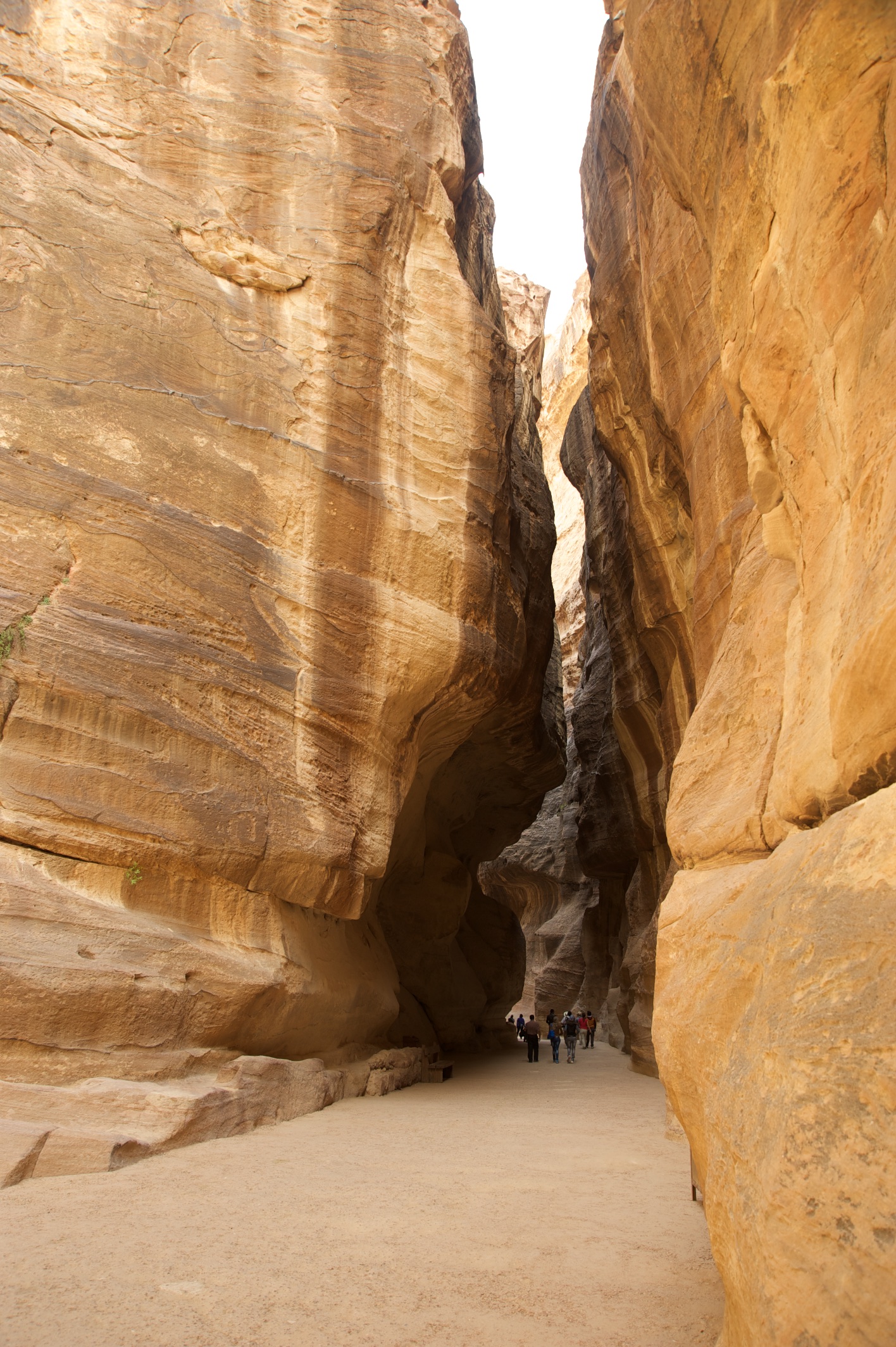  Walking through the SIq, Petra 