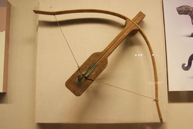 Terracotta Warrior crossbow, Xi'an History Museum, Xi'an, 12 Jun 2015.jpg