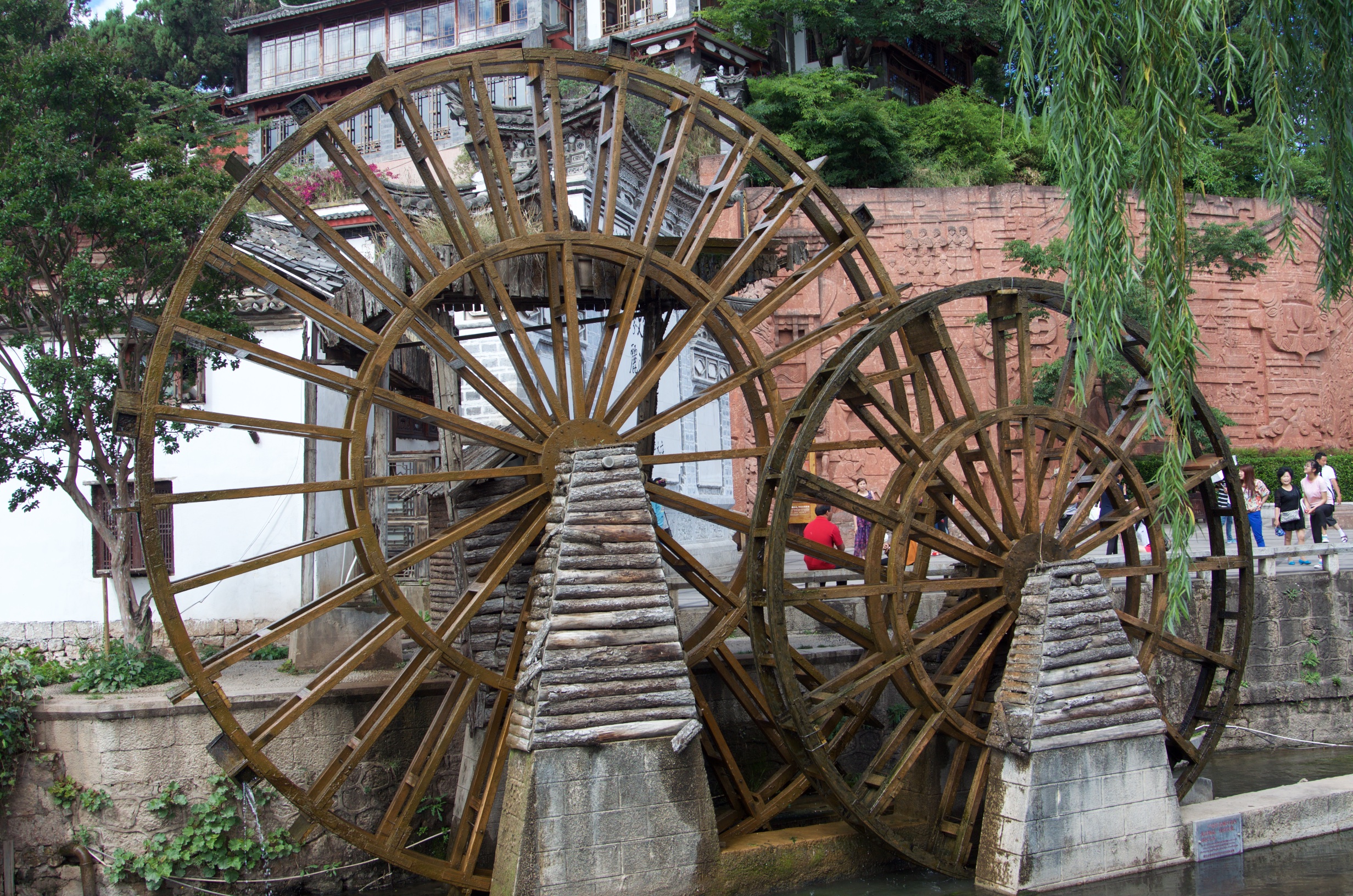  Waterwheels, Lijiang 
