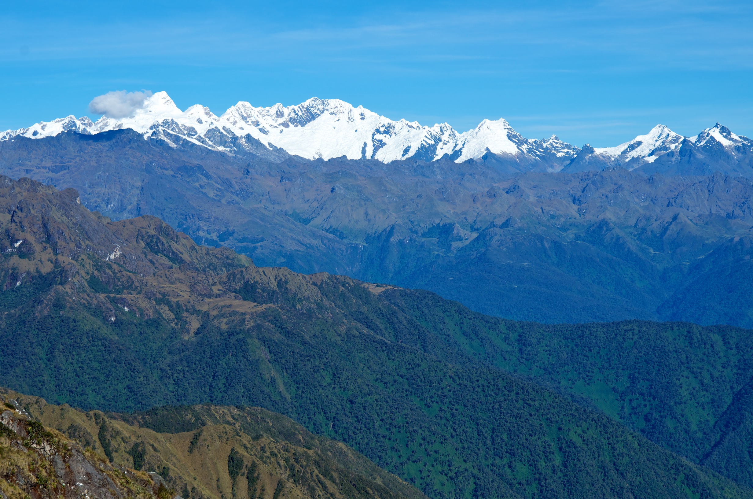  View from Runkuraqay Pass (3780m), Inca Trail, Peru 