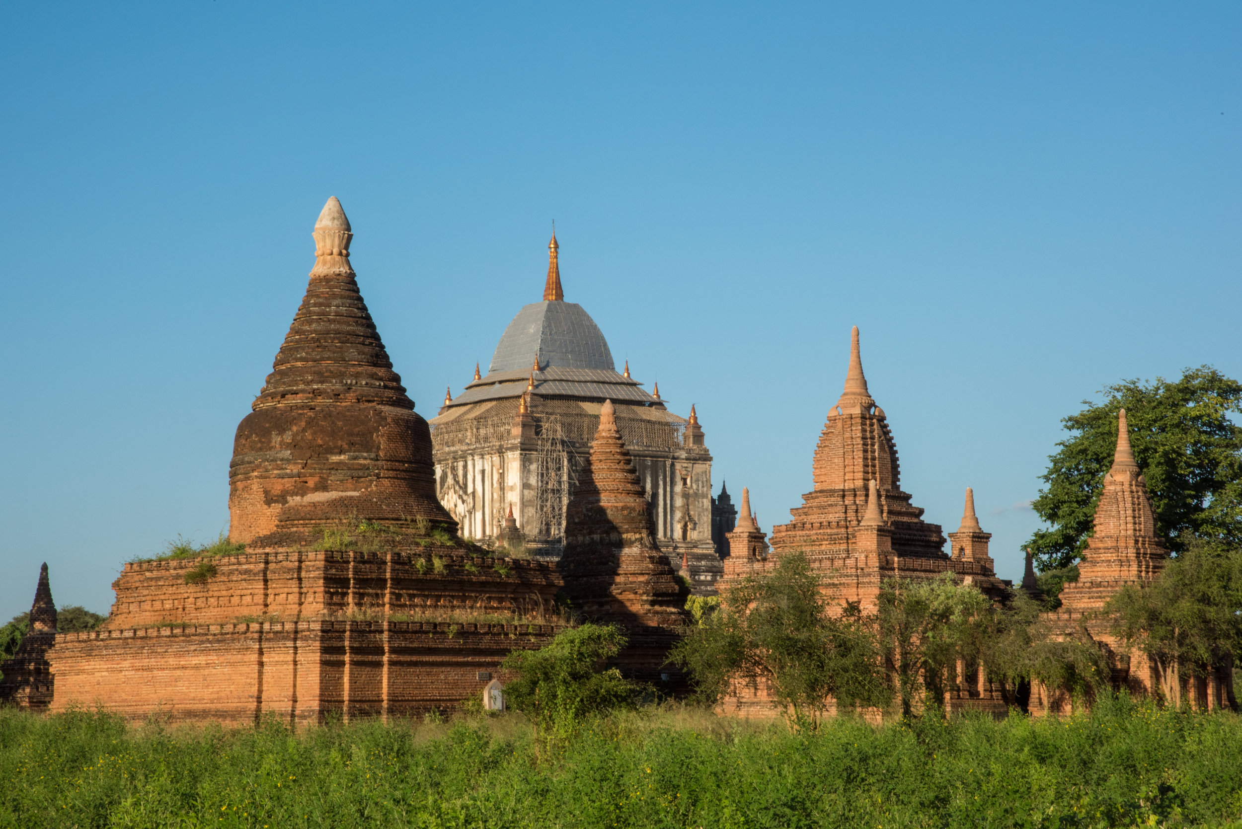 Sin Myar Shin Pagoda and Pa Tha Da Temple, Bagan, Myanmar