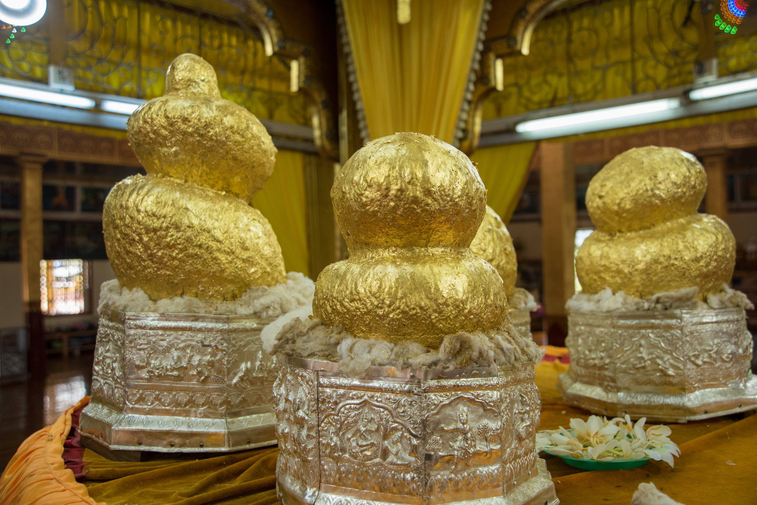 Gold Buddhas, Phaung Daw Oo Pagoda, Inle Lake, Myanmar