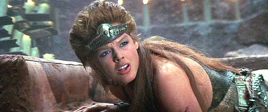 "Metal bikini? Da fug is dat for?"