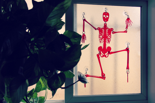 skeleton-red1.jpg