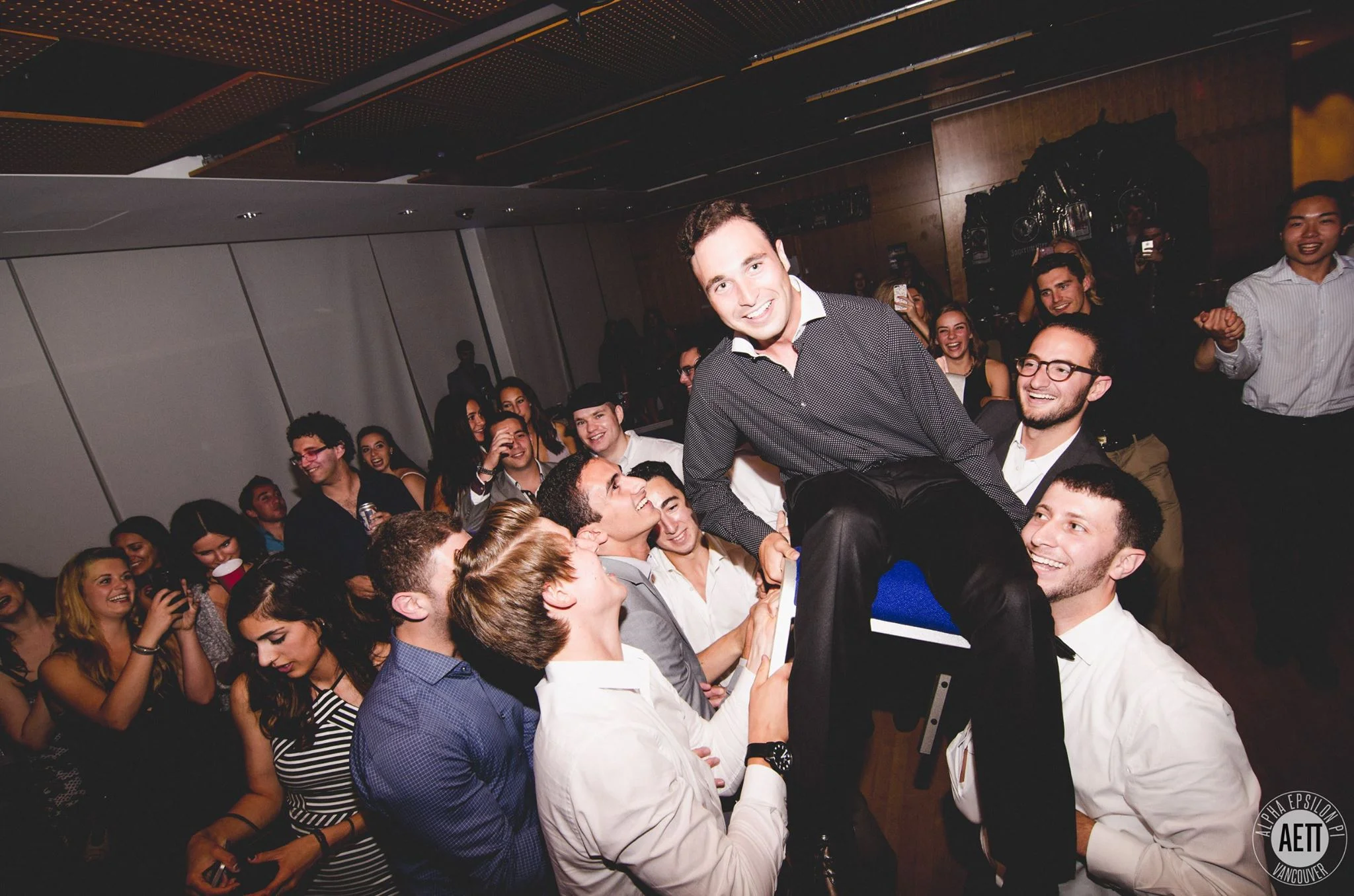bar 5.jpg