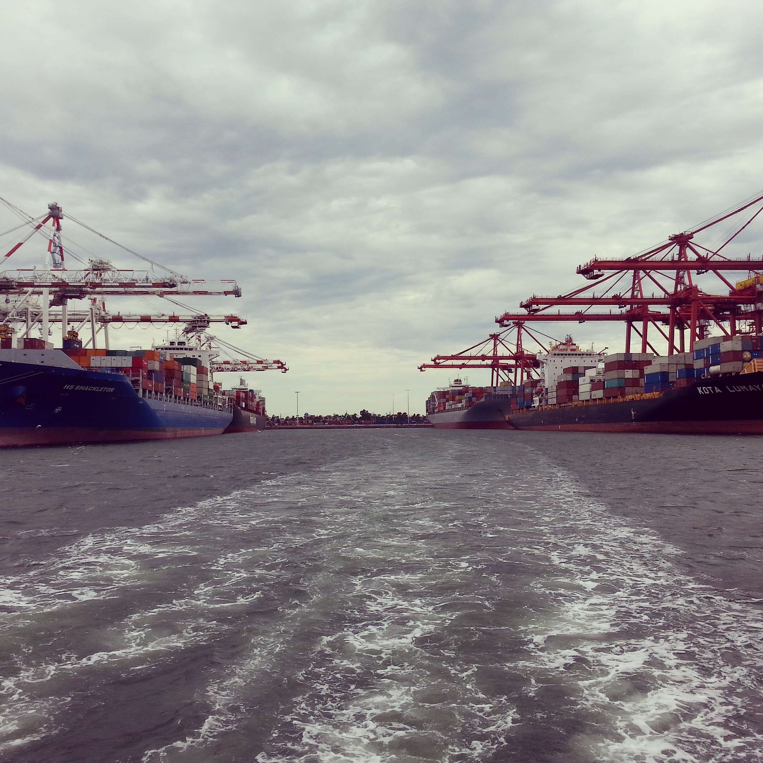8. Port Tours . The city runs free, family friendly port tours regularly throughout the year. You get the chance to see Australia's biggest dock up close and have a fun boat ride too. 