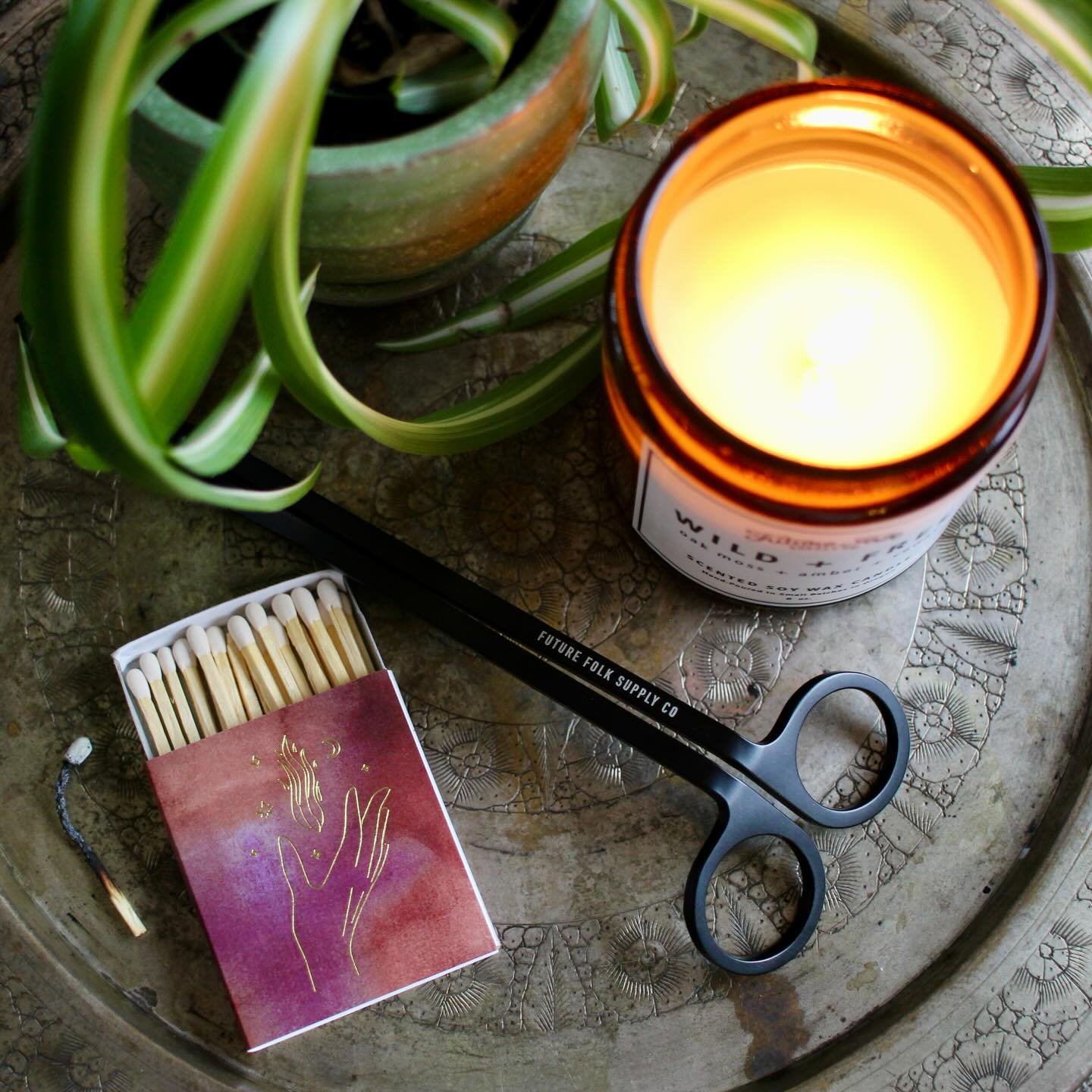 🕯️From now until December 31st, our LIMITED EDITION holiday gift sets are here to help you spread the light 🕯️

Whether you&rsquo;re shopping for a family member, friend, teacher or just need a little something for yourself, we&rsquo;ve got you cov