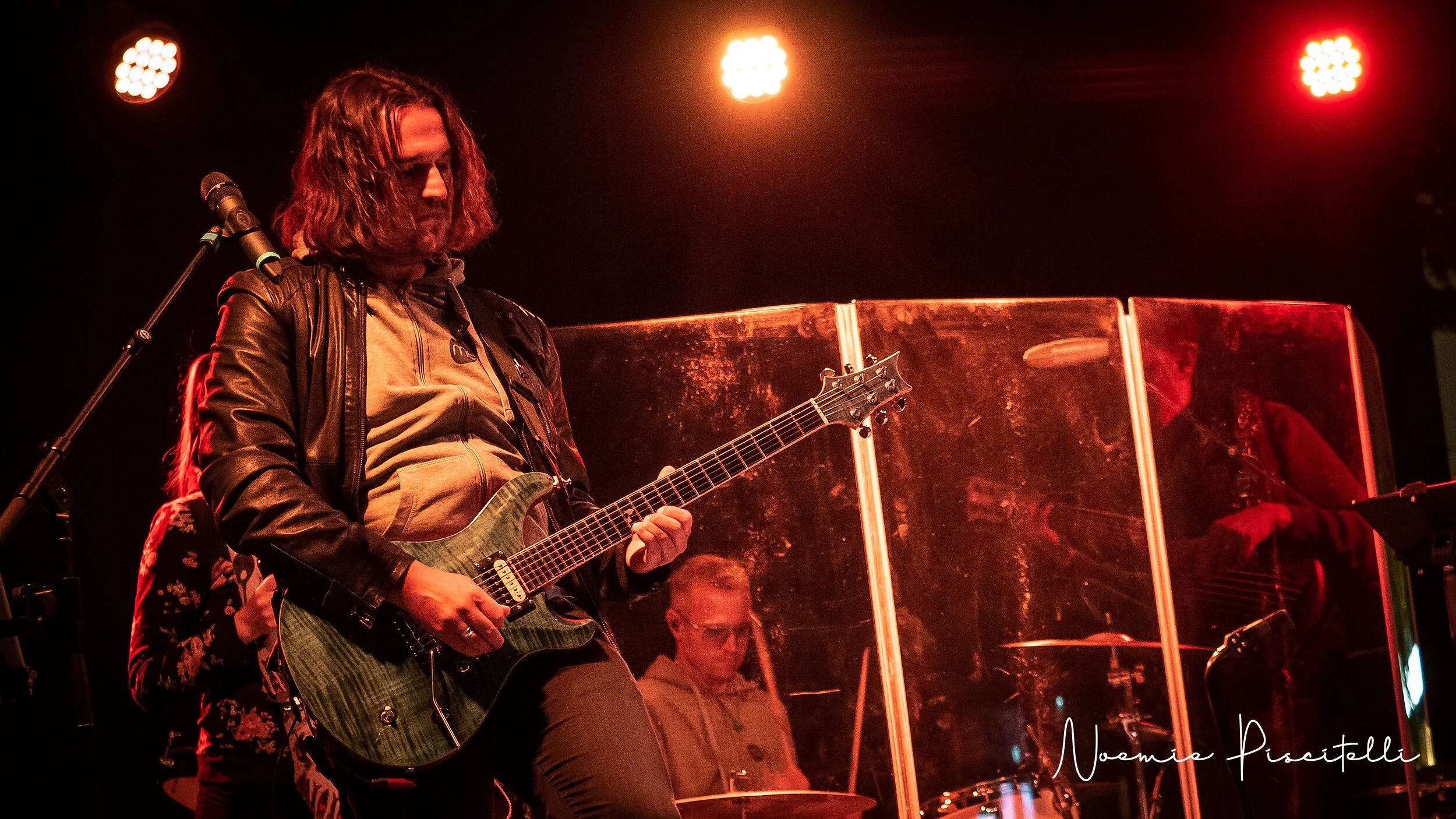 099_Mental_Live.JPG
