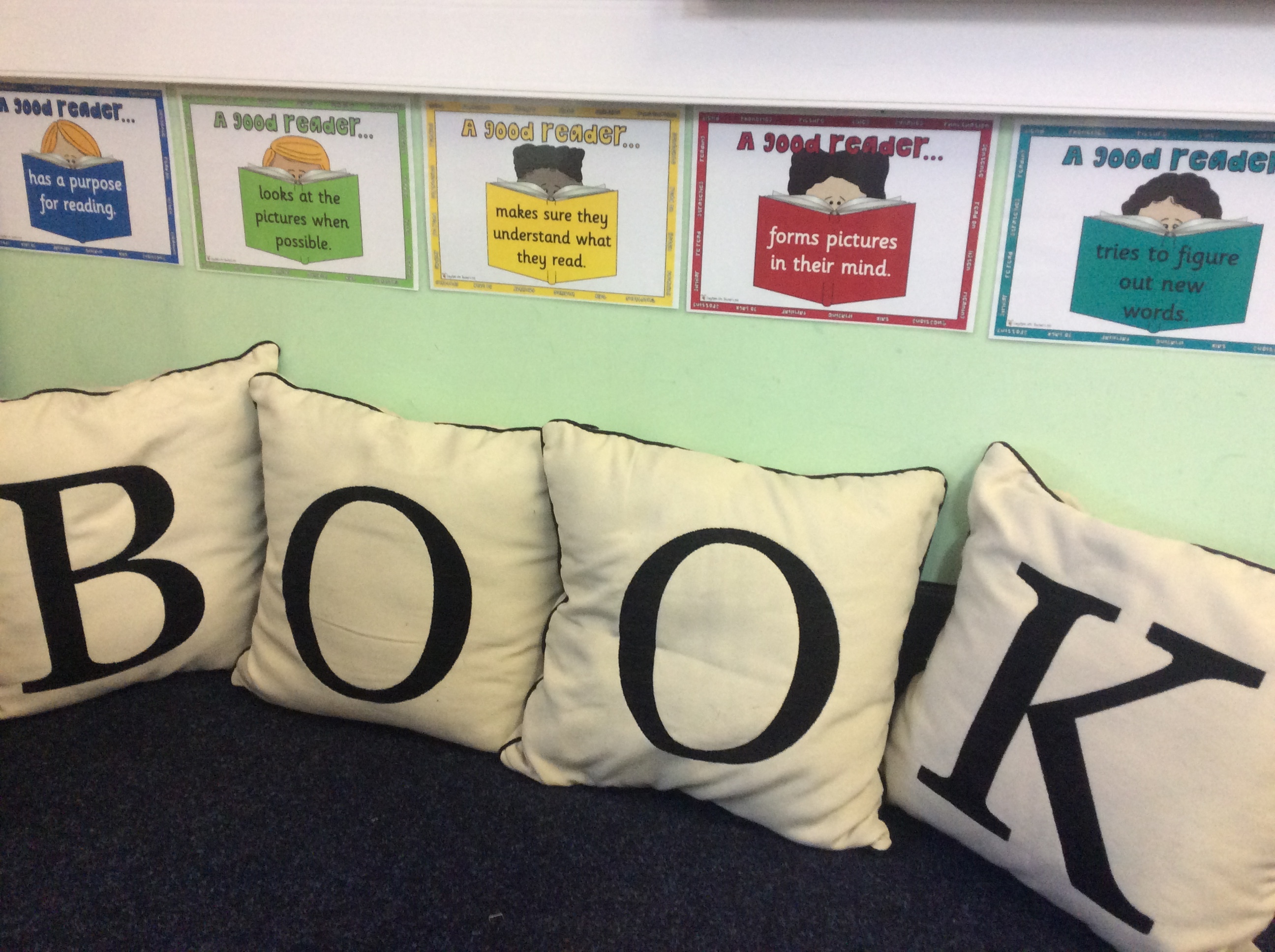  The book corner is a good place to curl up with a good book 