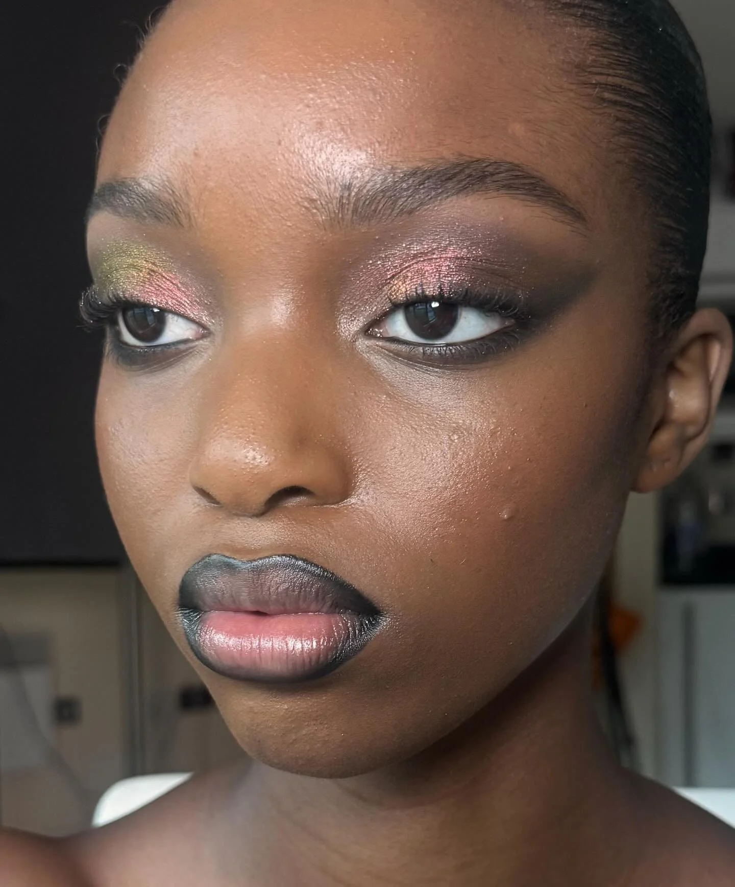 ✨ Beauty BTS with @rey_lugboso ✨✨

@danessamyricksbeauty Lightworks Palette IV &amp; Yummy Skin Foundation 

@narsissist Cream Bronzer

@meltcosmetics Slick Waterline / Black Onyx

@makeupforever Artists Pencil / Whatever Black

#blacklipliner #black