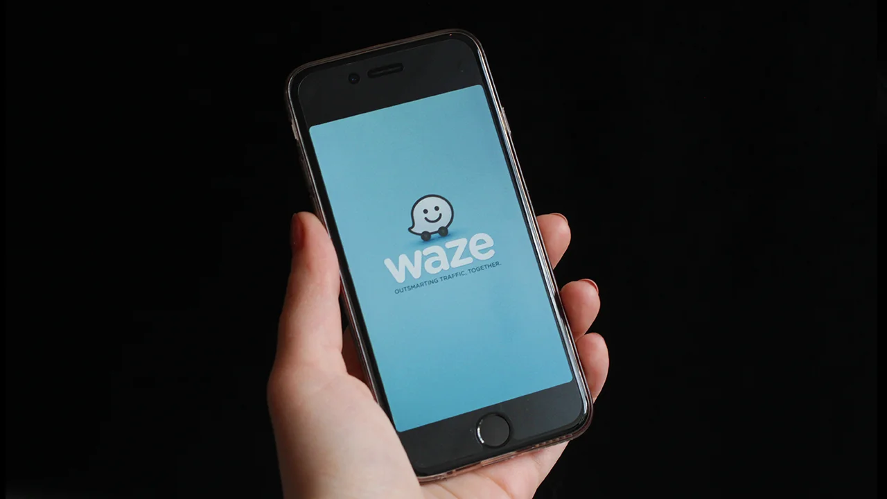 11. Waze