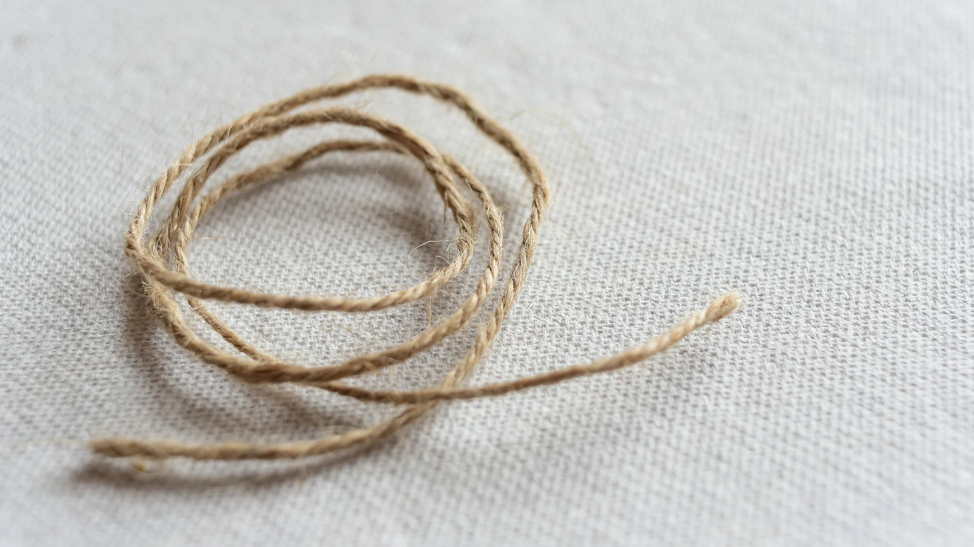 Making rethinking our behaviour as accessible as a piece of string