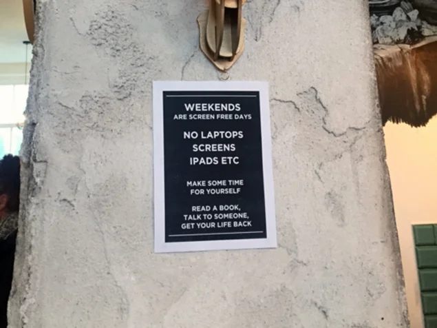 Sign-in-cafe-634.jpg
