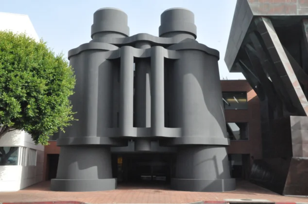 Frank Gehry's Binoculars Building, the former home of Chiat/Day.