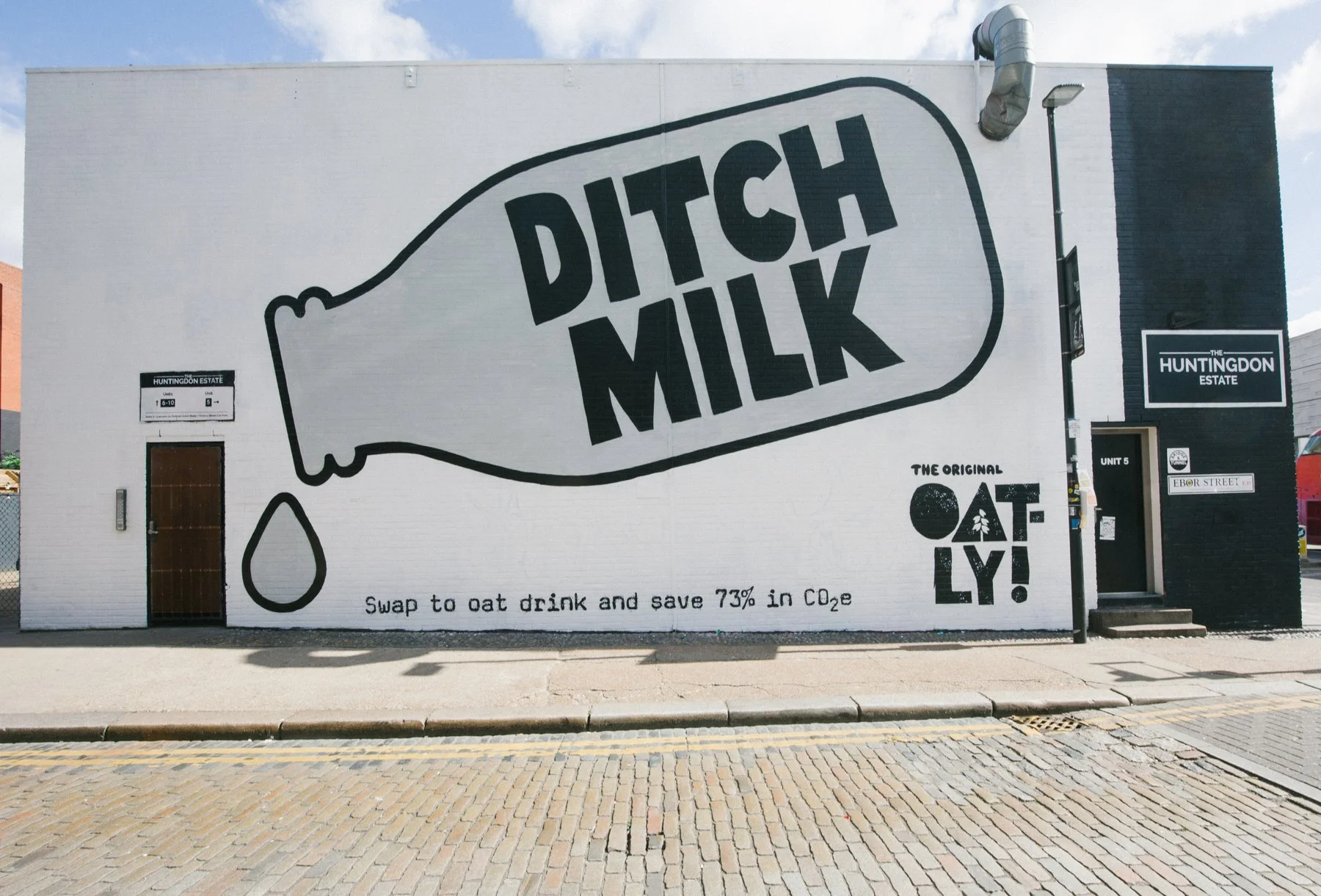 How to use language to grab attention, engage customers and deposition rivals