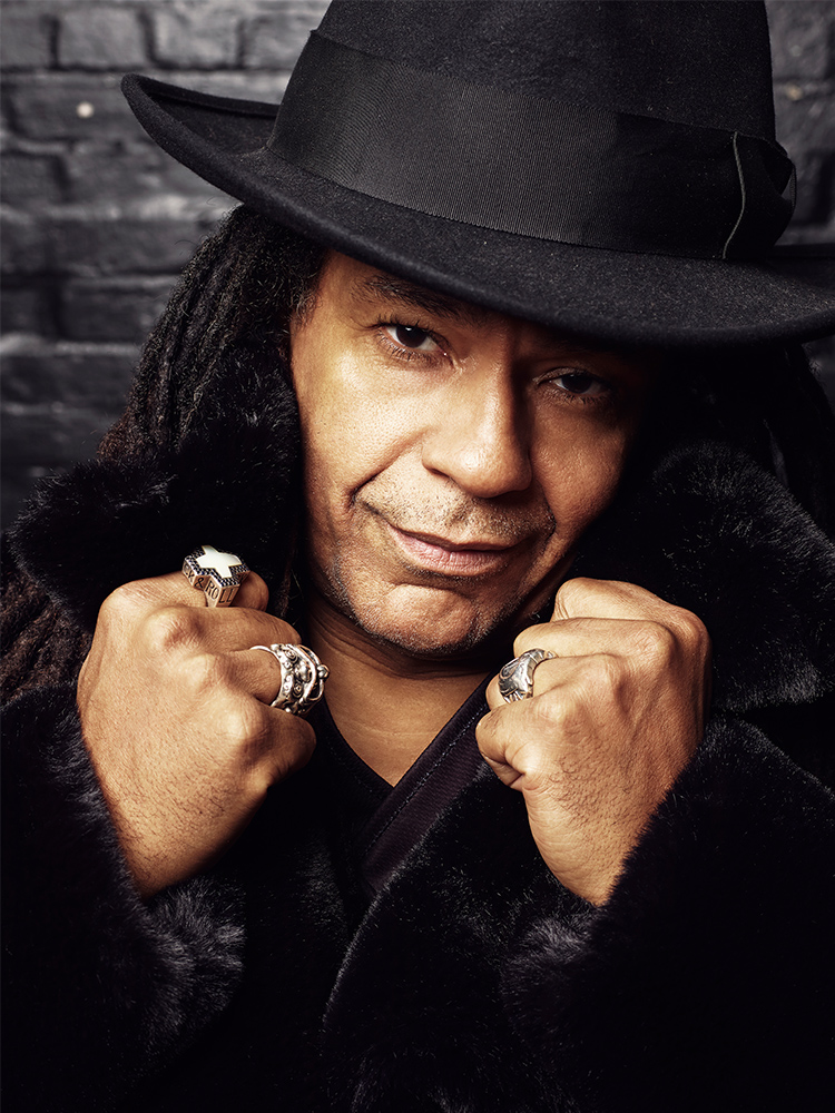 Cass Lewis (born Richard Keith Lewis) is perhaps best known as the bassist, co songwriter and co producer of Skunk Anansie, his career in music began in 1987 with Terrance Trent D'arby on the No.1 selling, grammy award nominated album "Introducing t…