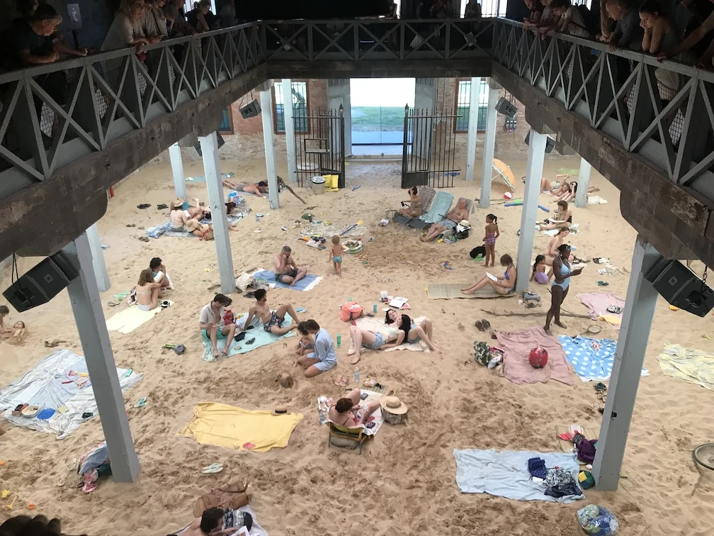 “ Sun and Sea ”, opera-performance by Rugilė Barzdžiukaitė, Vaiva Grainytė and Lina Lapelytė. Lithuanian Pavilion at Venice Biennale 2019