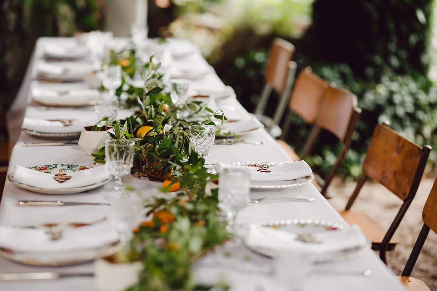 Some wedding tablescape inspo for #weddingwednesday This is a shot from our own intimate wedding reception inside an orangery 🍃🍋🌿🍊

The styling was definitely the part of planning I enjoyed the most - anyone else the same?