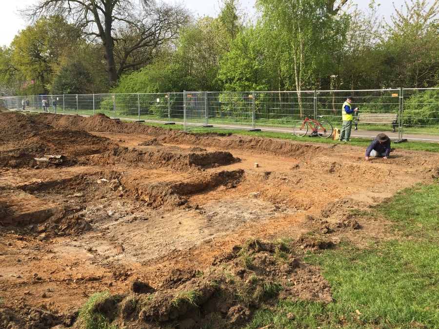  Archiologists work at uncovering and recording remains of WWII bomb shelter 