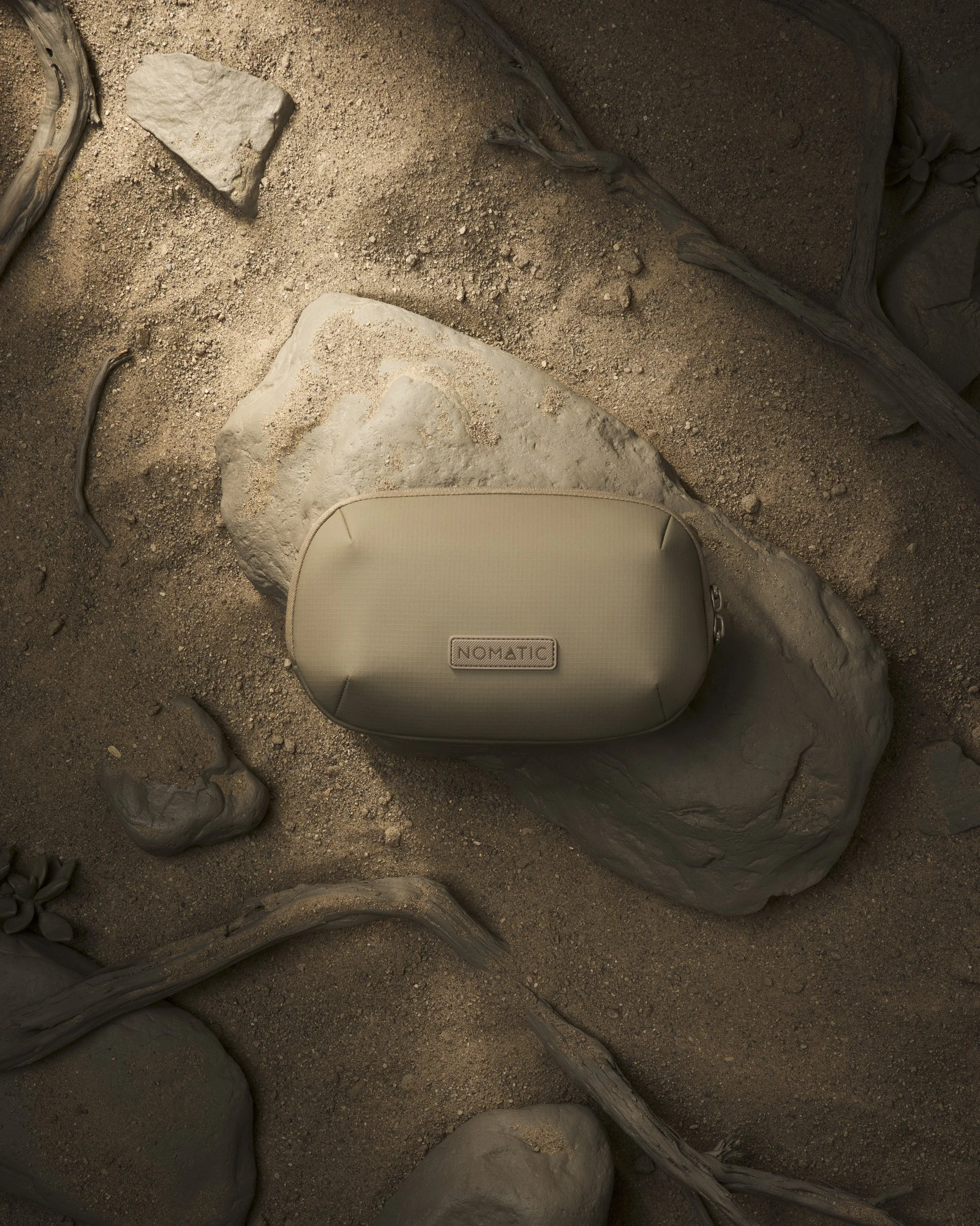 LTSL06-SND-01_NavigatorRS_HERO_Sand1L_1.jpg
