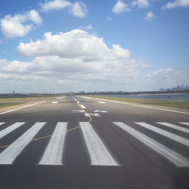 _Sydney_runway____avgeek.jpg