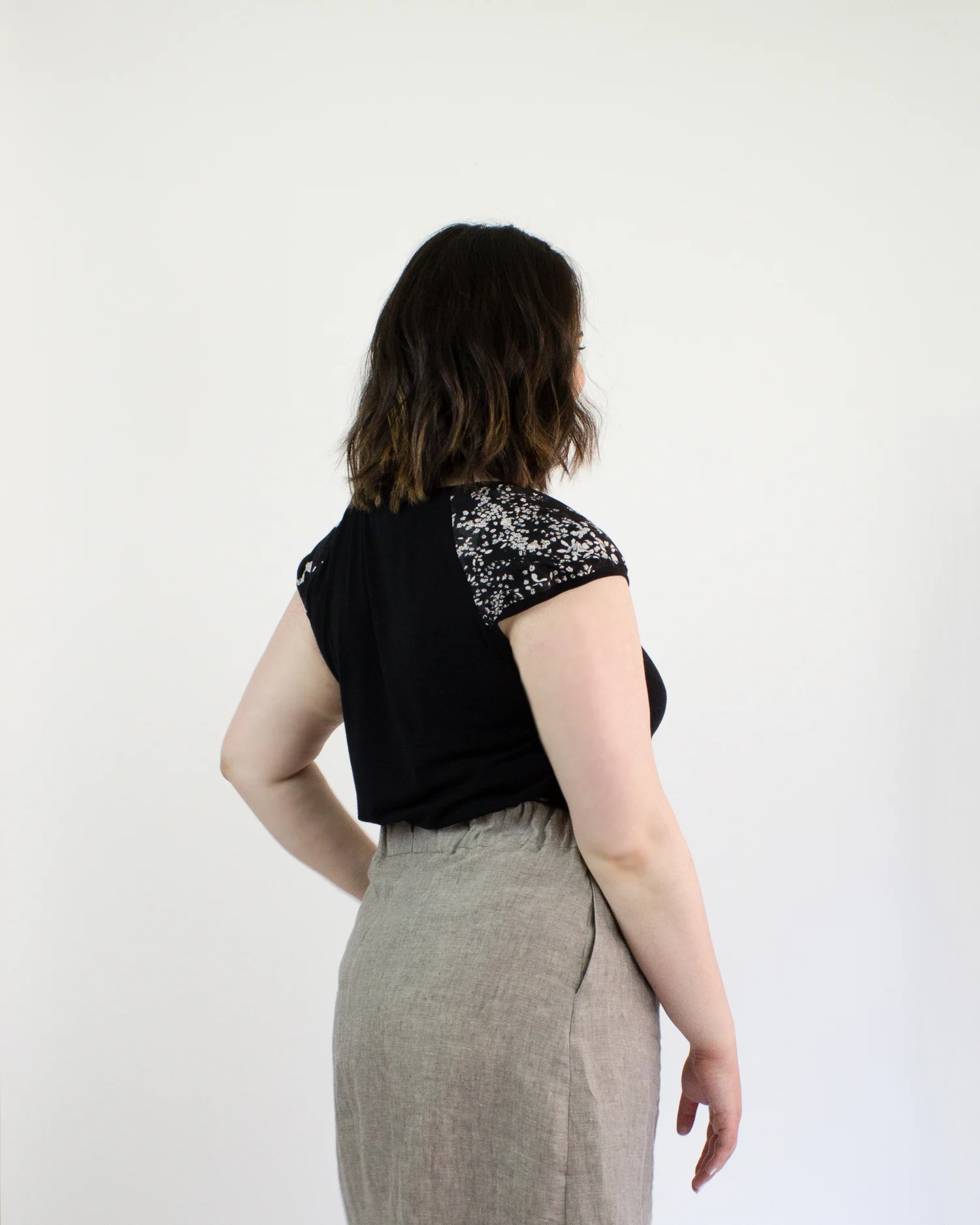 Simones Rose Milk bamboo tshirt