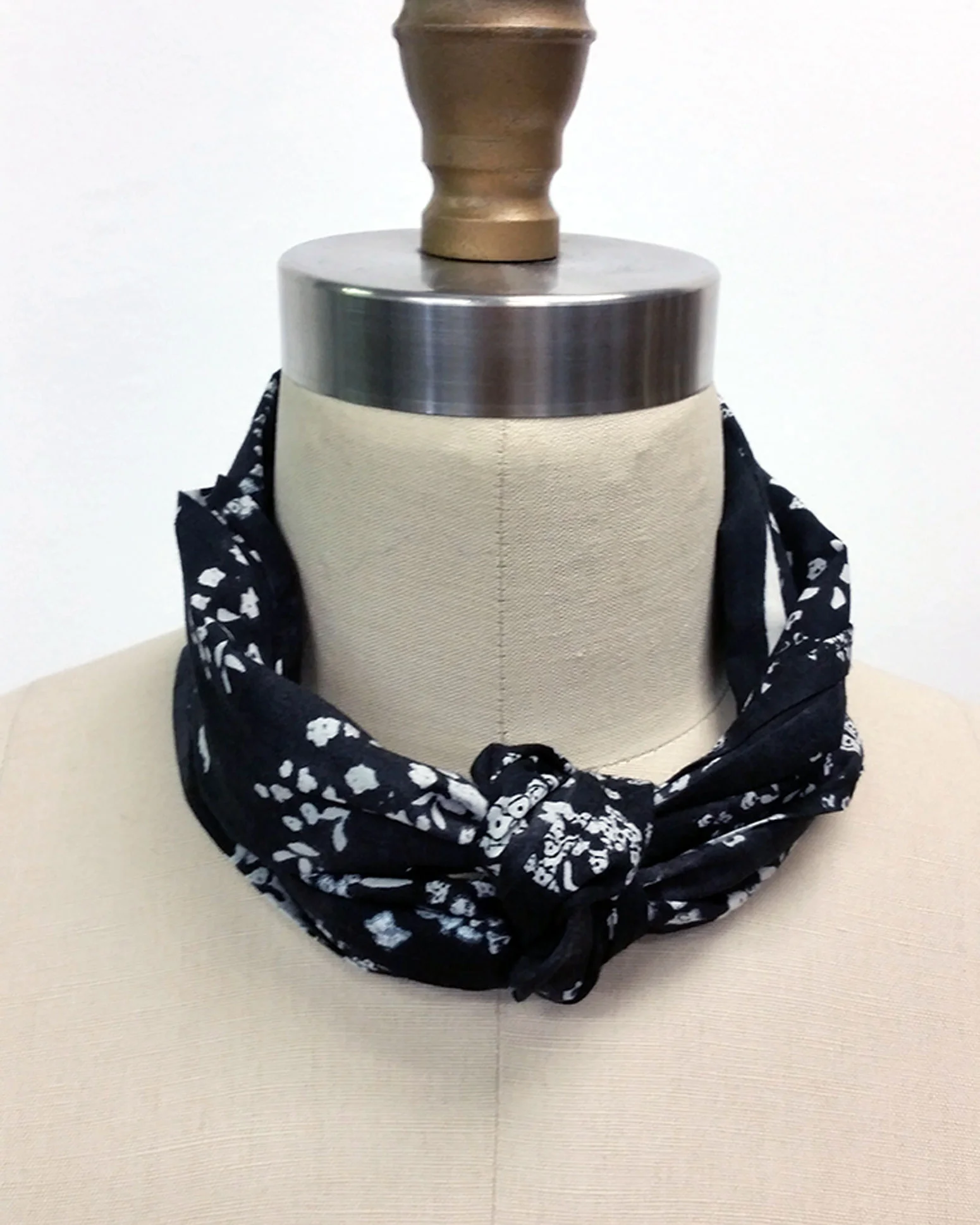 Simone's Rose / Rinko Japanese cotton scarf / Handmade in Canada