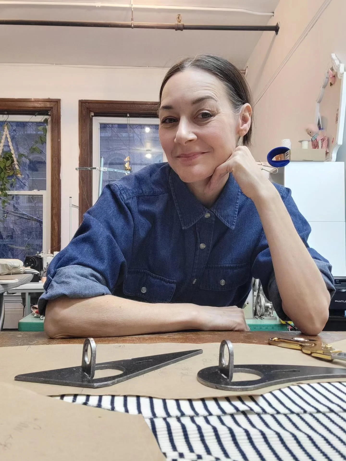 Hello 👋 from my happy place!  Y'all have been keeping me busy as 🐝 🐝 🐝 !! NB:  I'm wearing a Canadian tuxedo today so the y'all is allowed. ;)

I haven't been posting as much because it's all hands on deck at the moment &amp; I'm doing my best to