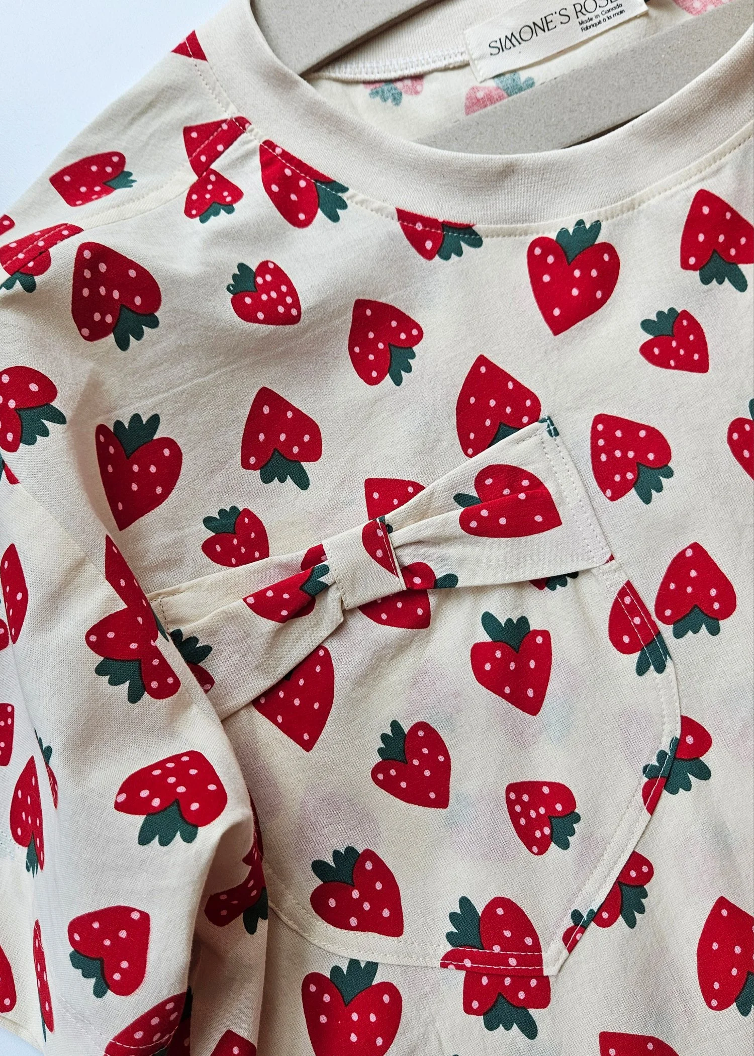 BOW-LALA_strawberry1.jpg