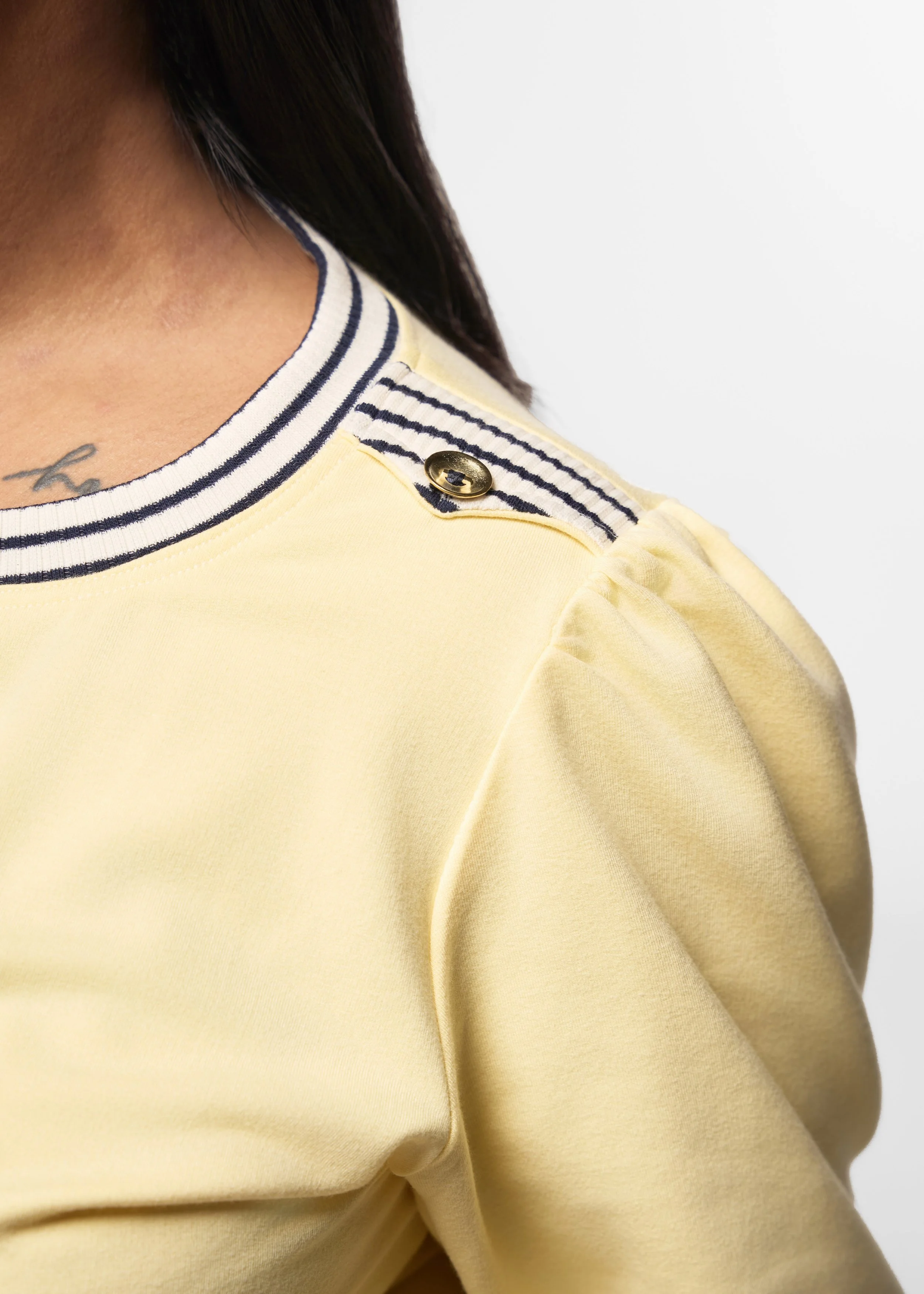 NAOMI_sailing_top2.jpg