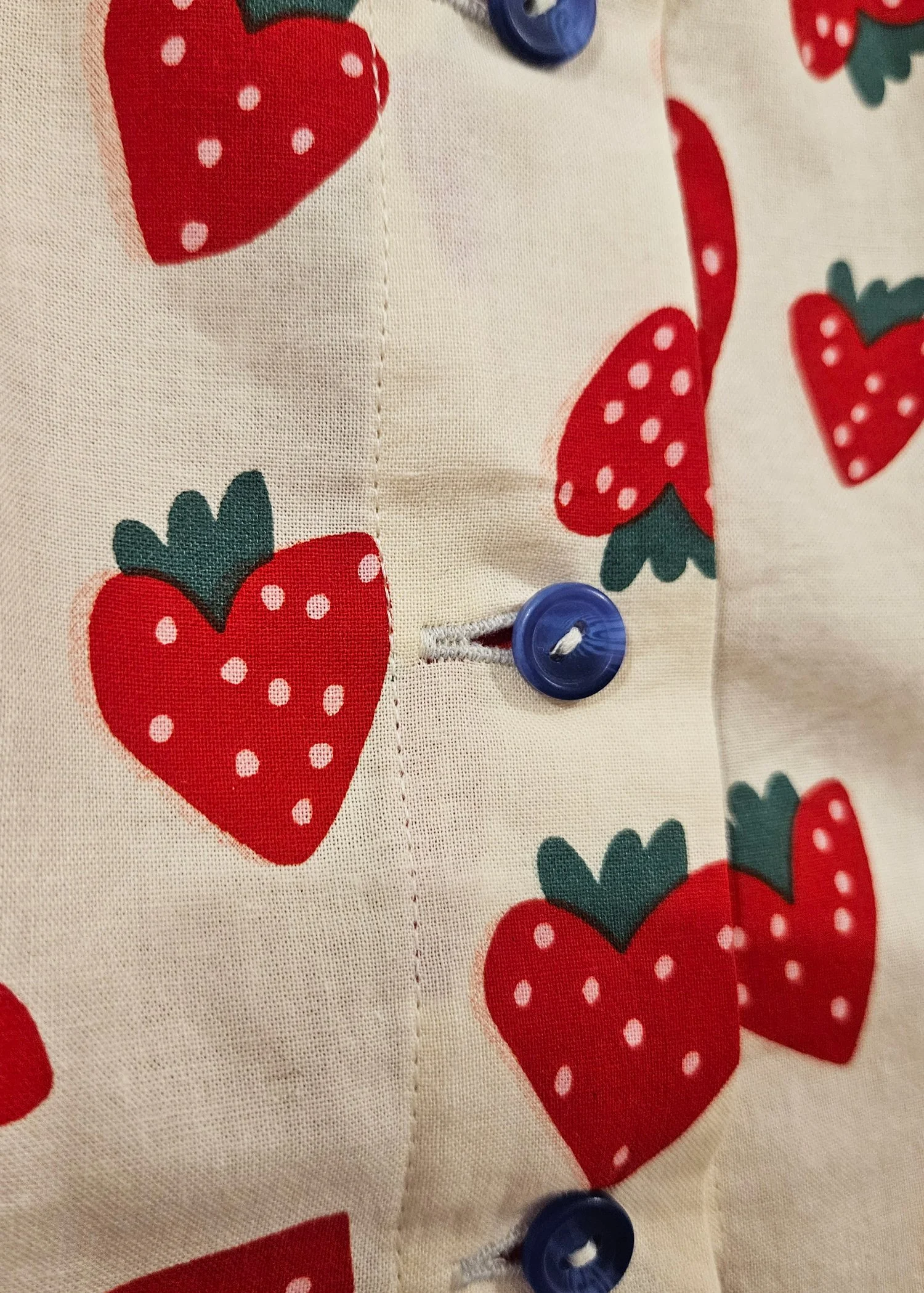 LUCY_strawberryBL_9.jpg