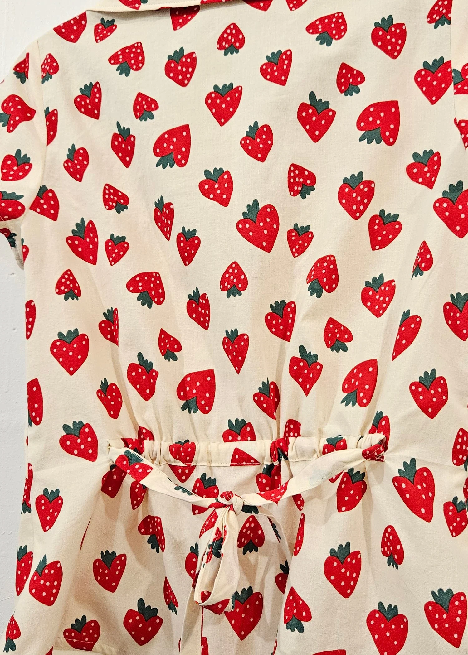 LUCY_strawberryBL_3.jpg