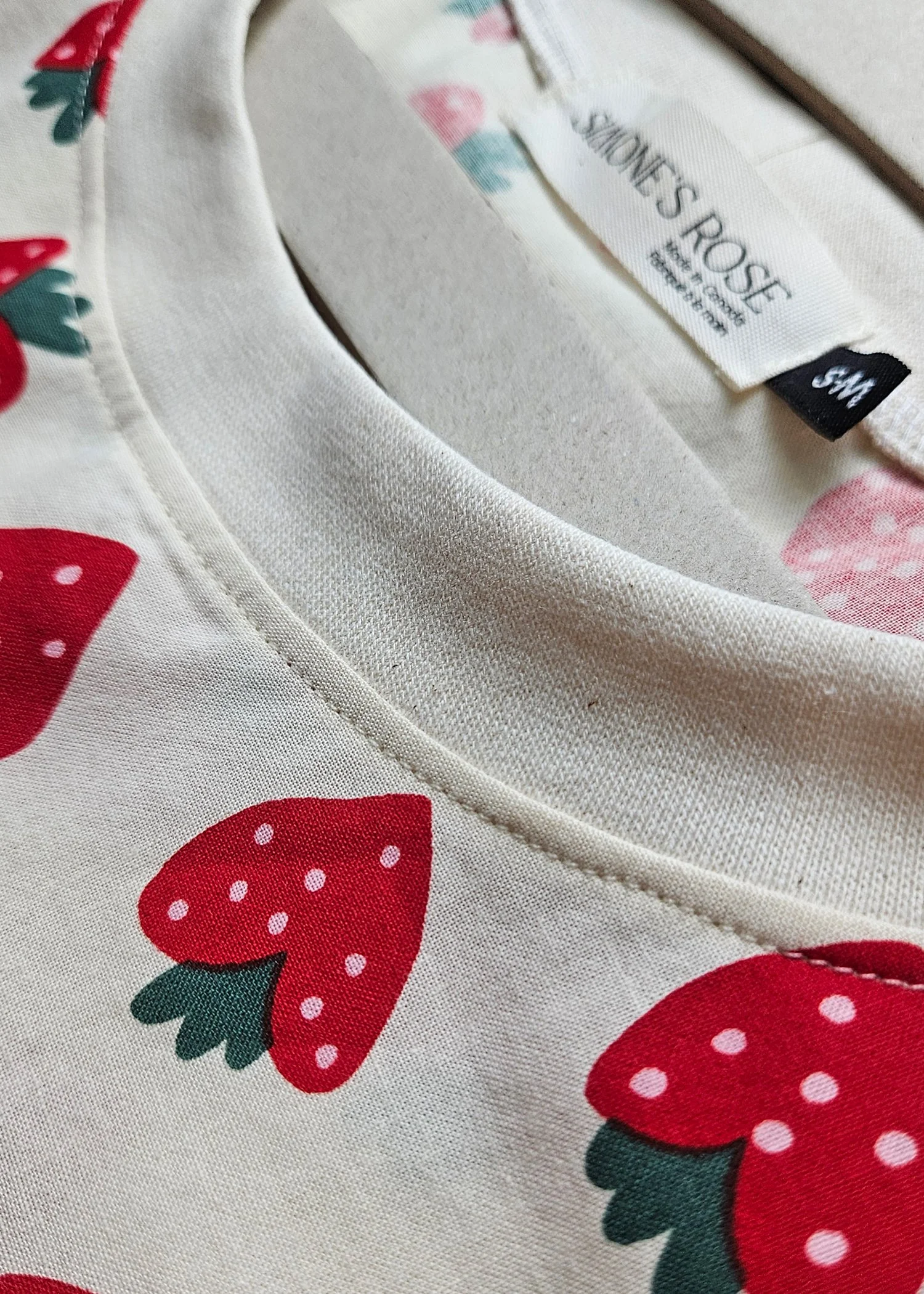 BOW-LALA_strawberry5.jpg