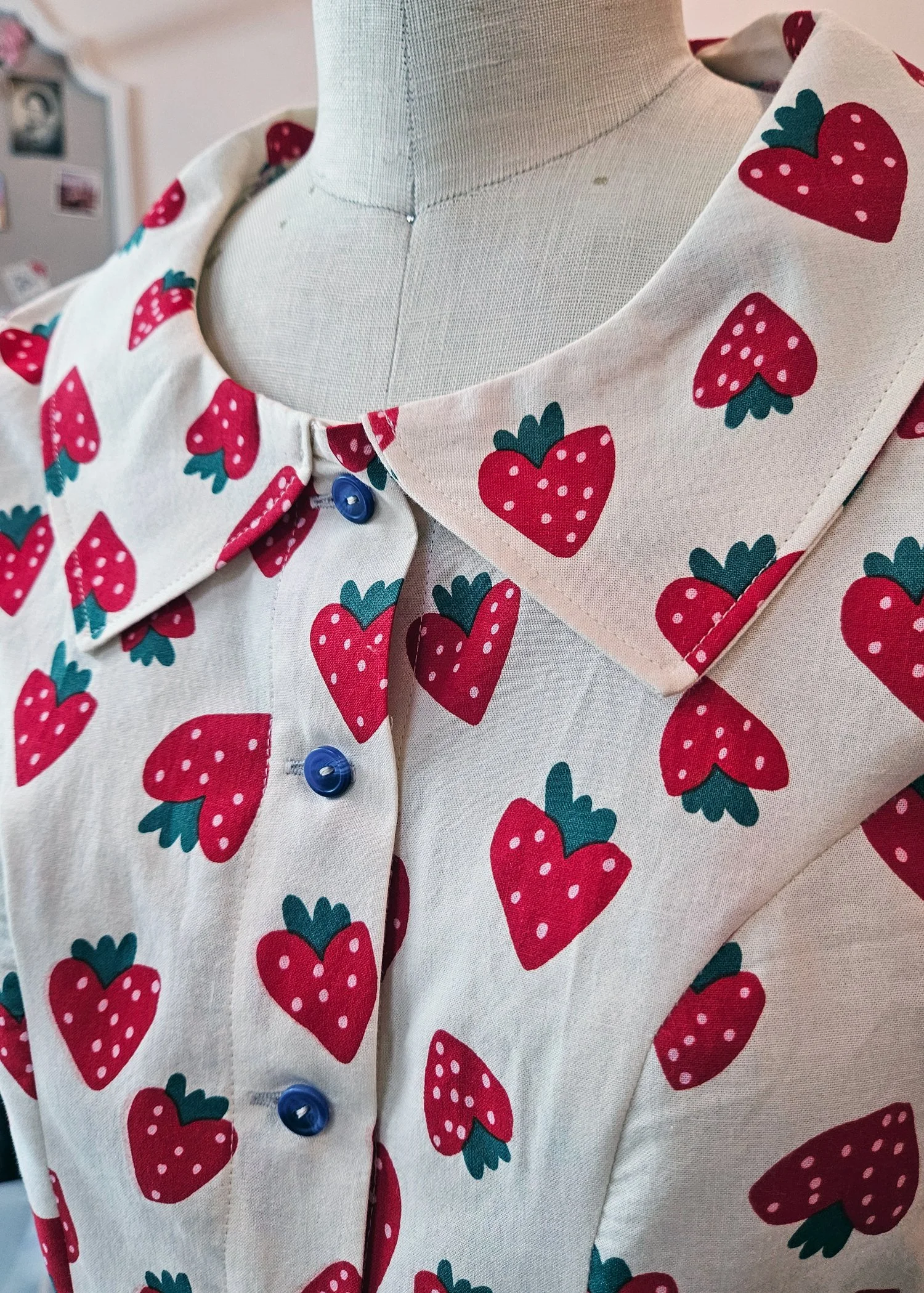 LUCY_strawberryBL_5.jpg