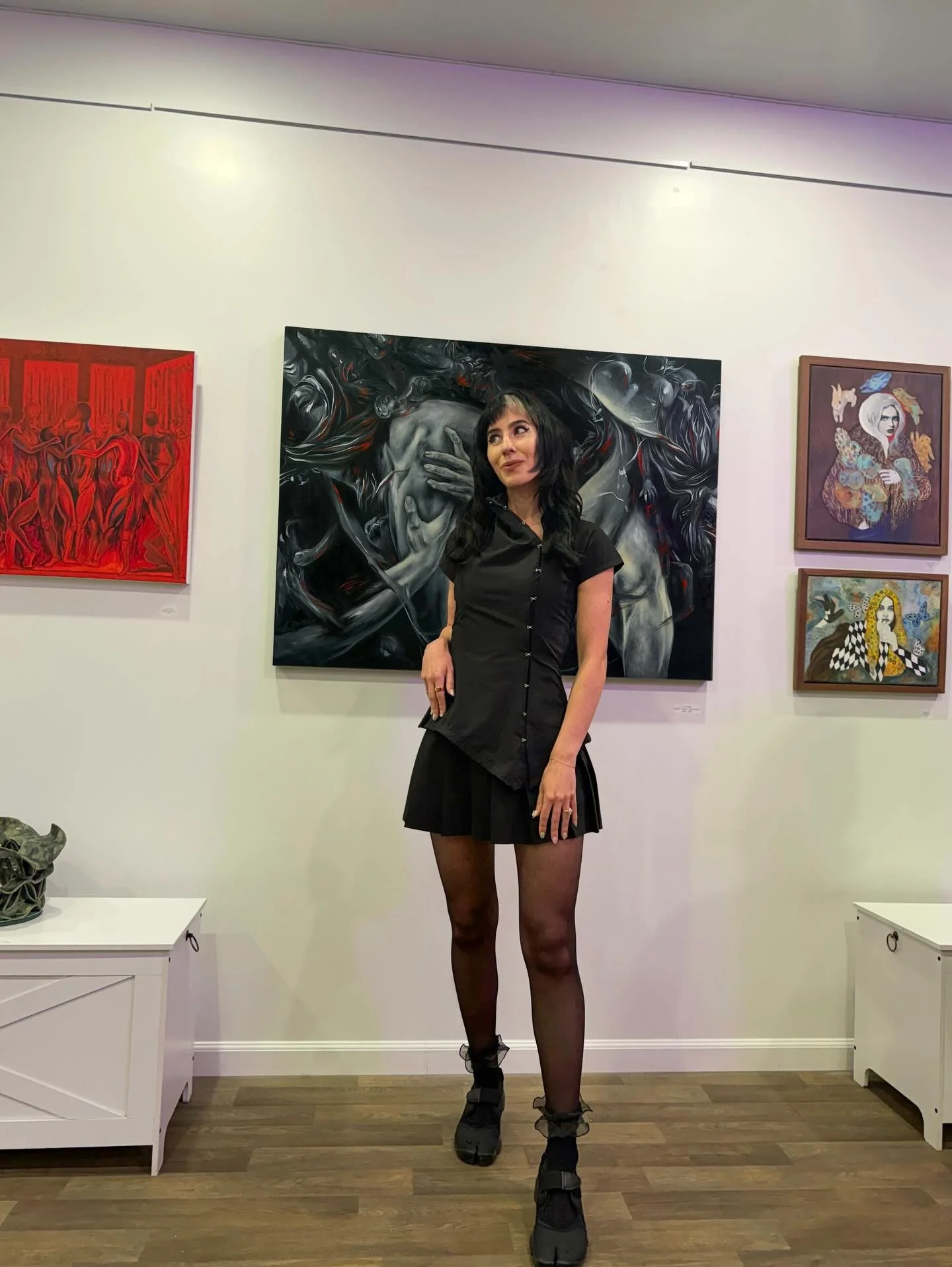 last night&rsquo;s opening of Unfinished was incred and it&rsquo;s always such a joy showing at @awitanewyork! 

i love unfinished art because your brain finds a way to fill in the missing pieces. and is art ever really finished? putting up a paintin