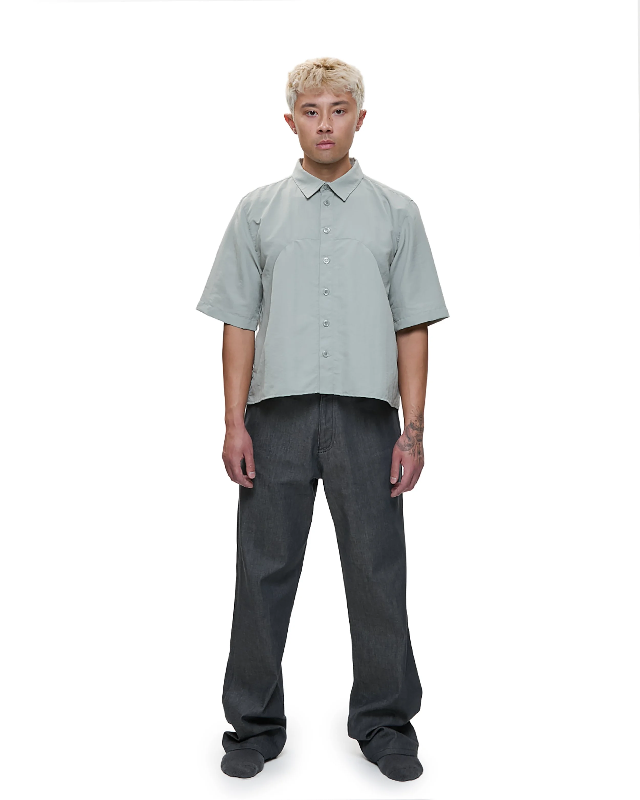 Grey_Cropped_Collar_Shirt_Full_Body.jpg