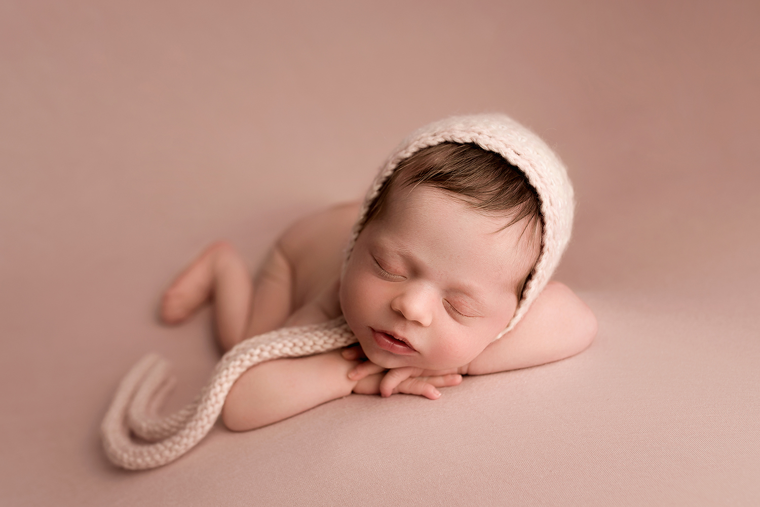 Baltimore Maryland Newborn Photographer Jessica Fenfert girl  on pink