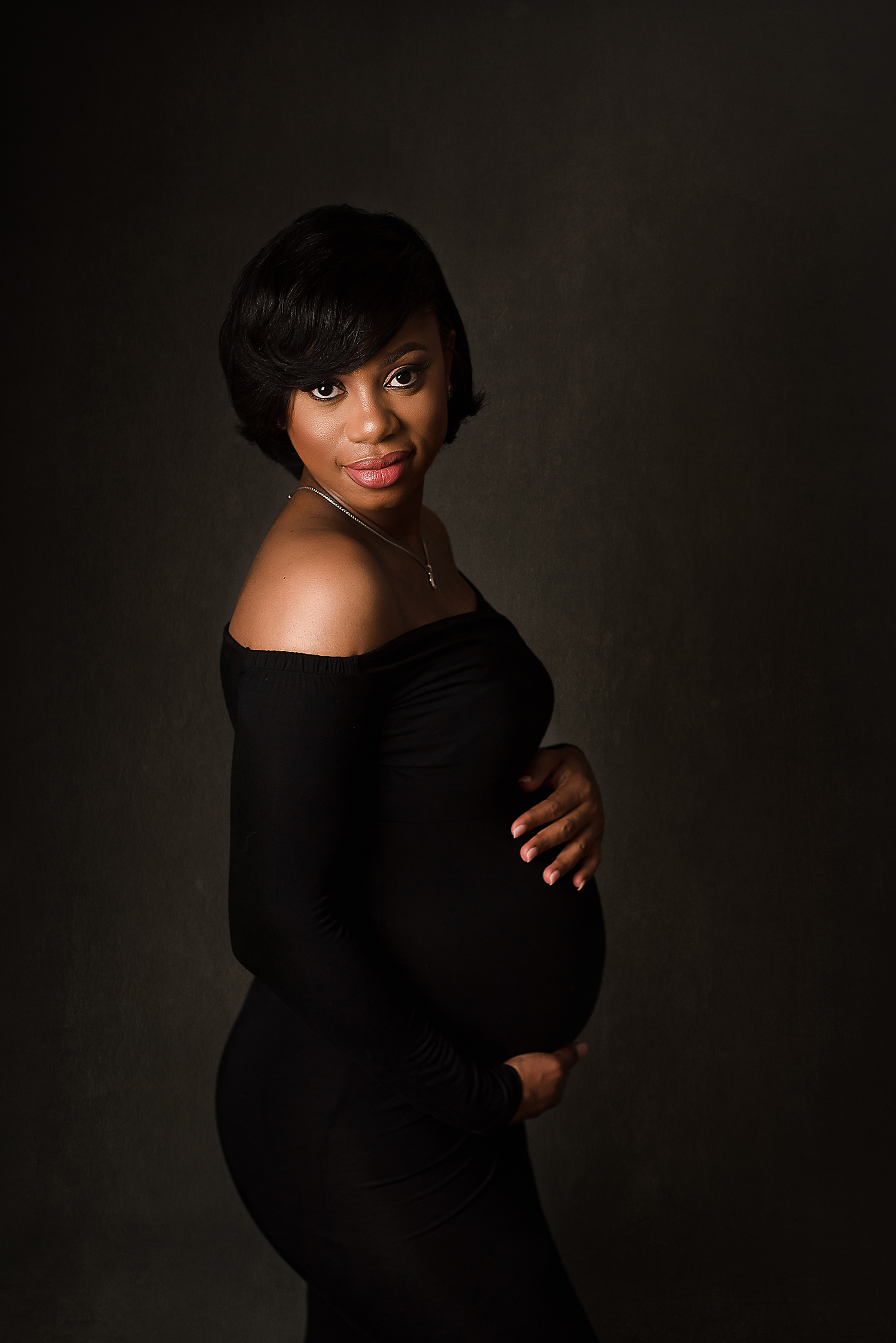 Maternity Newborn Photography Jessica Fenfert studio black