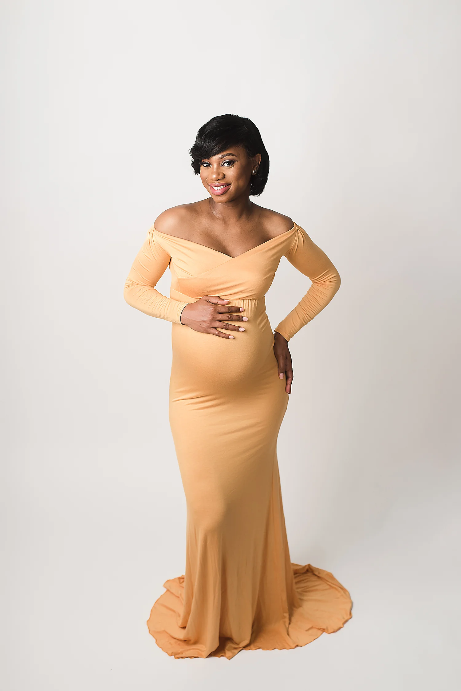 Maternity Newborn Photography Jessica Fenfert studio yellow