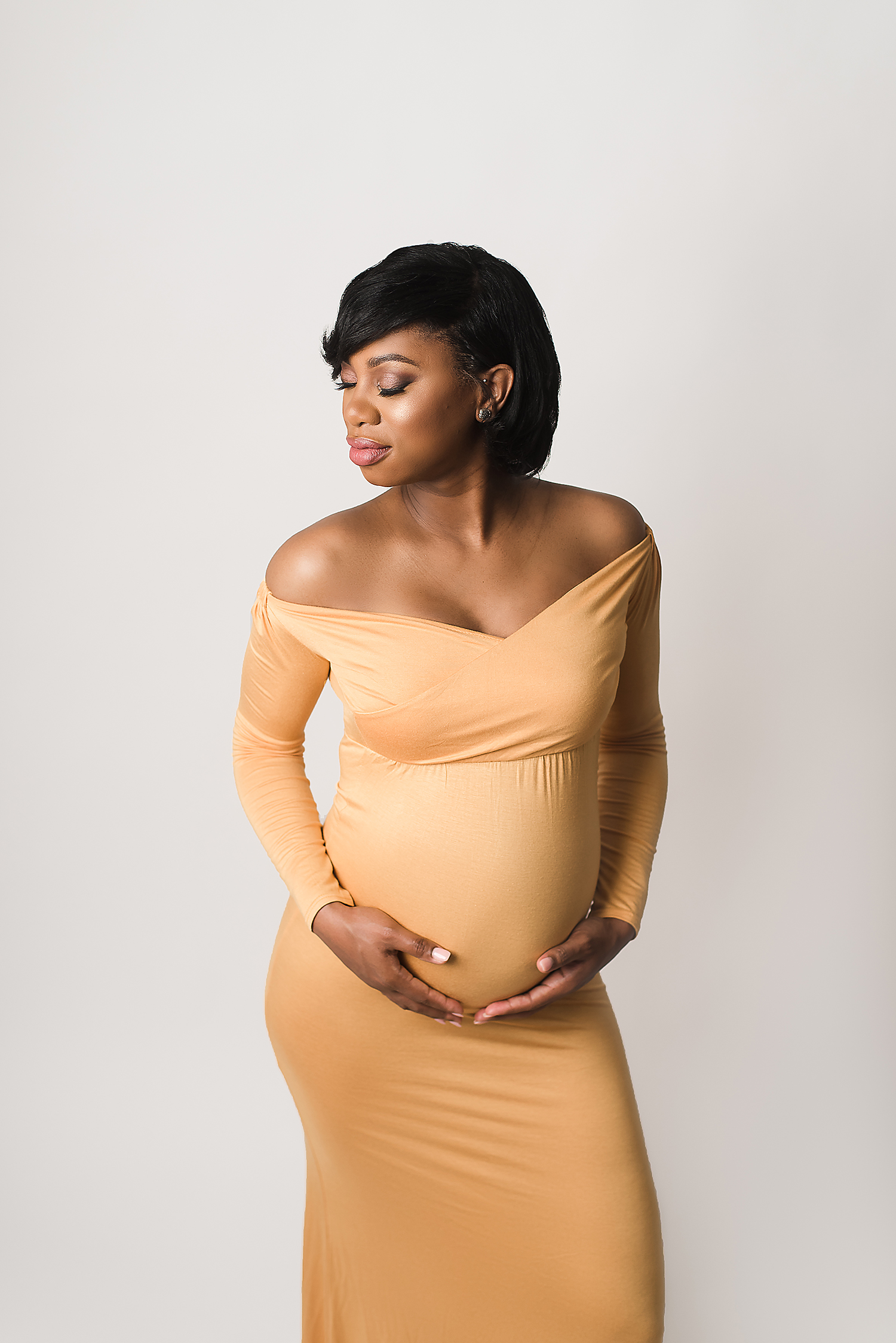 Maternity Newborn Photography Jessica Fenfert studio yellow