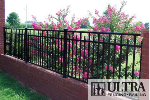 UAF-250 Residential Fence with Flush Bottom