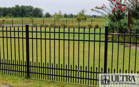 aluminum fence with puppy pickets
