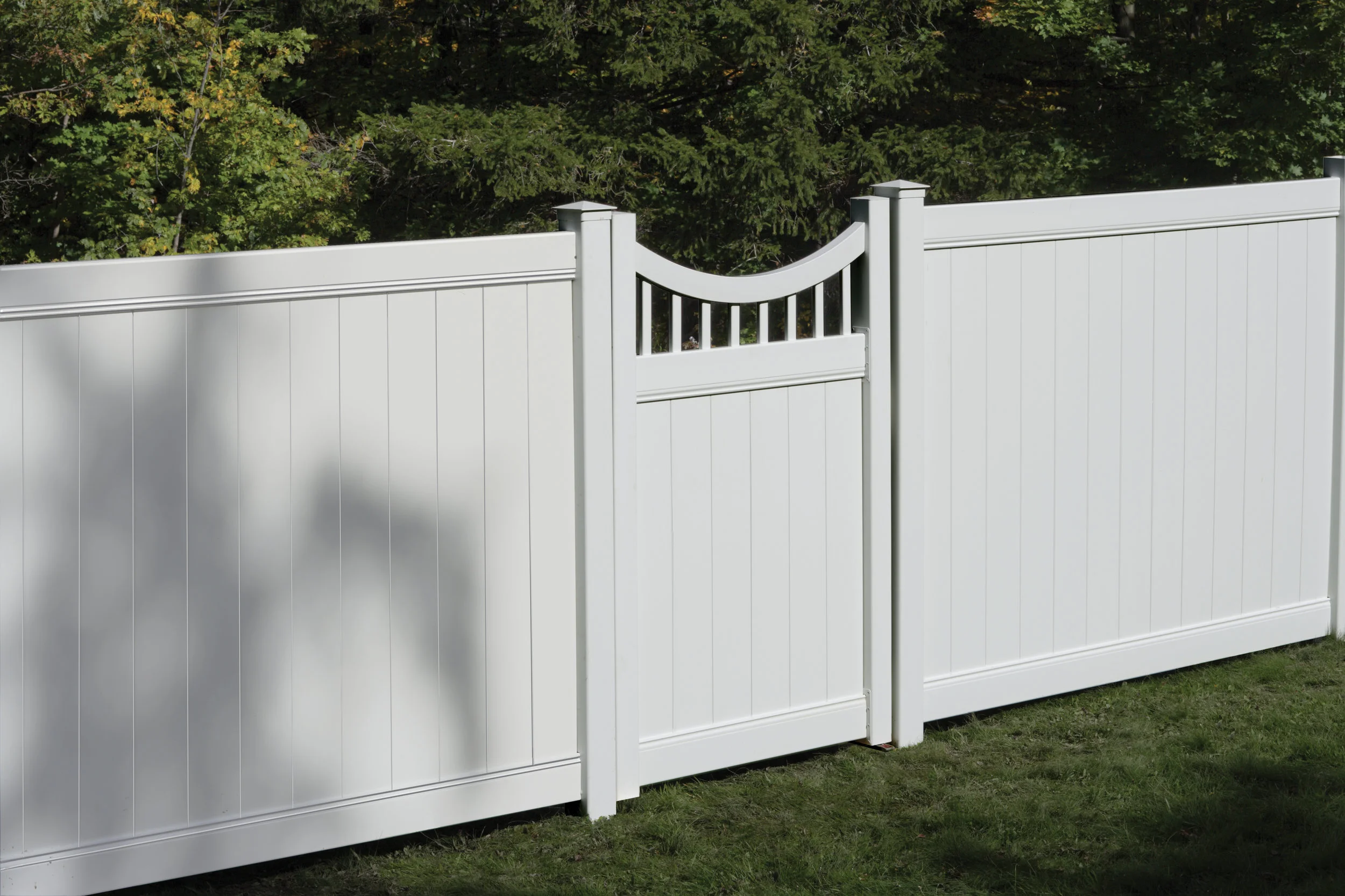 Concave Gate