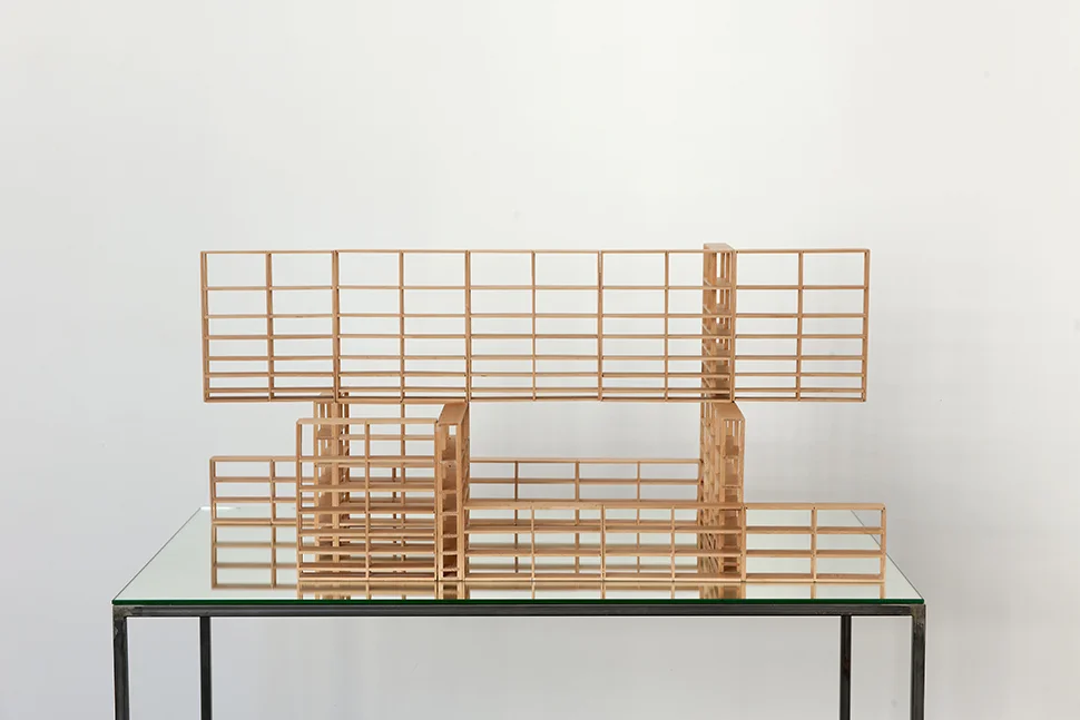 Proyecto para una biblioteca vacía I / Project for an Empty Library I , 2011 Madera, espejo, metal / Wood, mirror, metal 70 x 125 x 127.5 cm